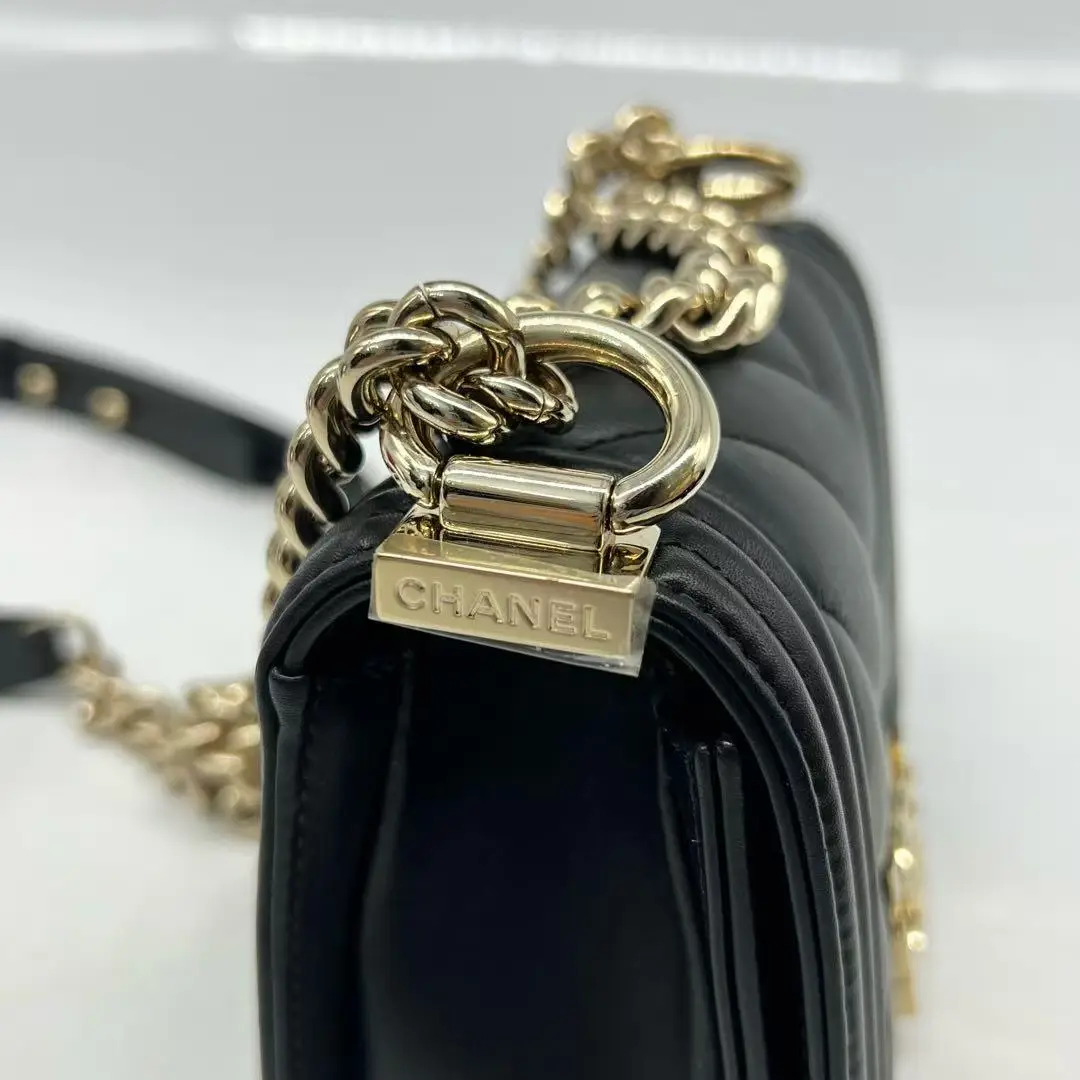 Chanel Black Caviar Leather Chevron Quilted Small Boy Bag Chanel Black Caviar Leather Chevron Quilted Small Boy Bag