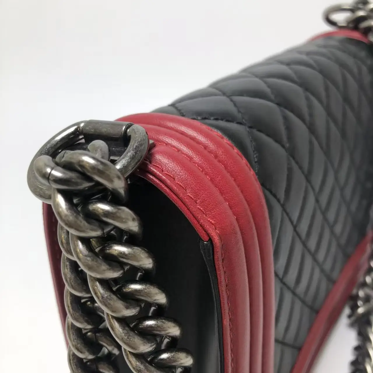 Chanel Black Red Bicolour Quilted Leather Medium Boy Bag Chanel Black Red Bicolour Quilted Leather Medium Boy Bag