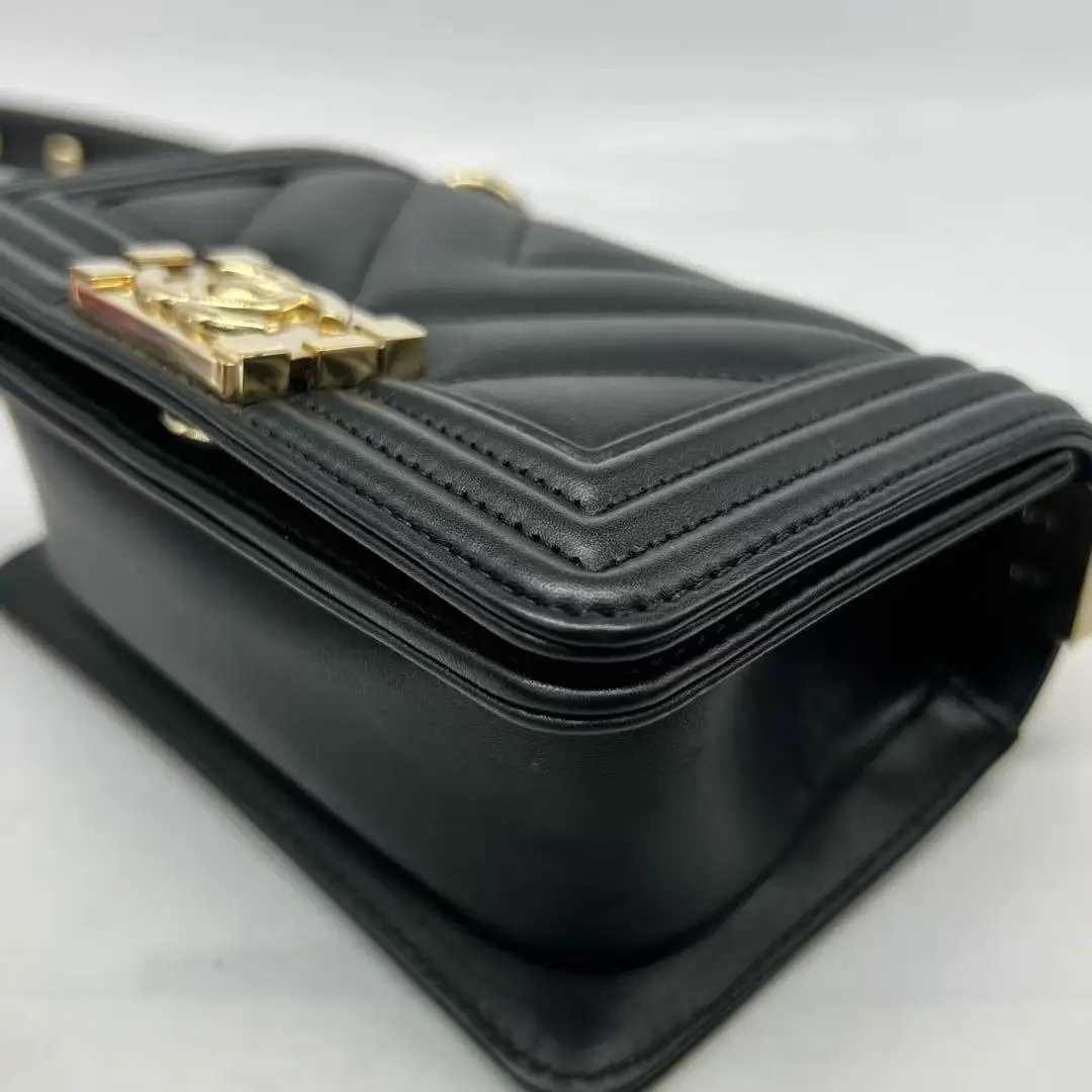 Chanel Black Caviar Leather Chevron Quilted Small Boy Bag Chanel Black Caviar Leather Chevron Quilted Small Boy Bag