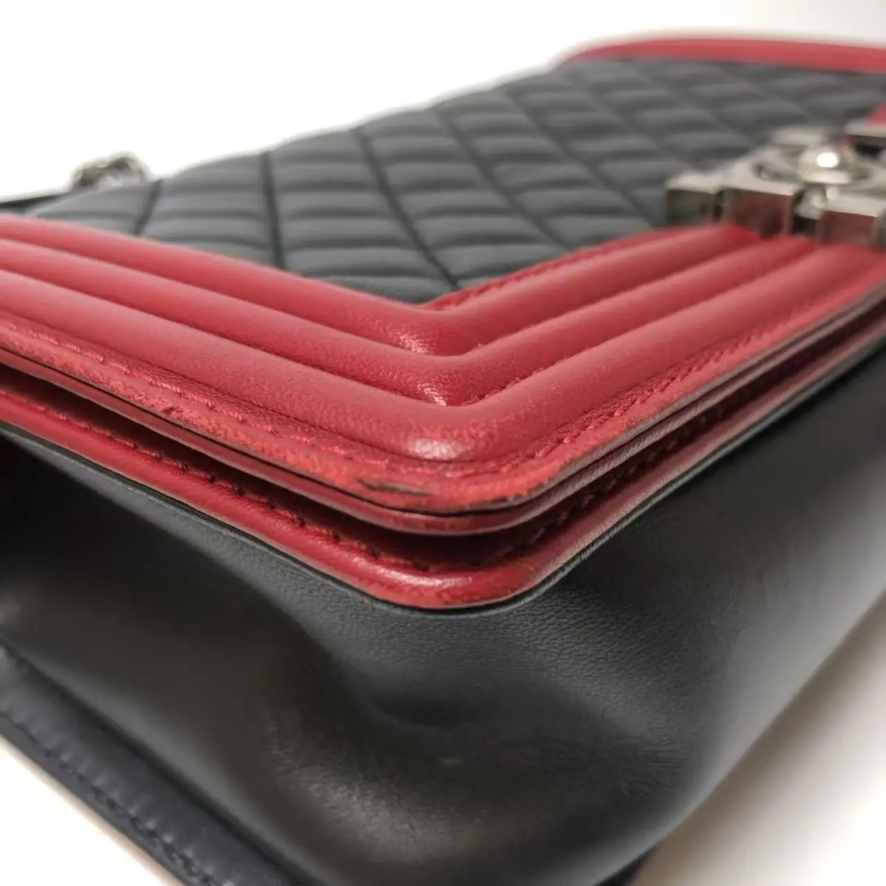 Chanel Black Red Bicolour Quilted Leather Medium Boy Bag Chanel Black Red Bicolour Quilted Leather Medium Boy Bag