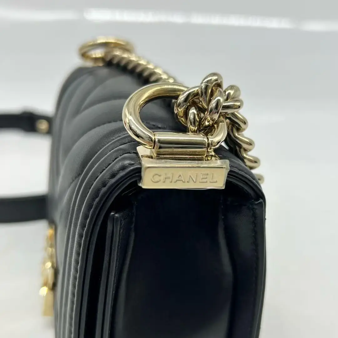Chanel Black Caviar Leather Chevron Quilted Small Boy Bag Chanel Black Caviar Leather Chevron Quilted Small Boy Bag