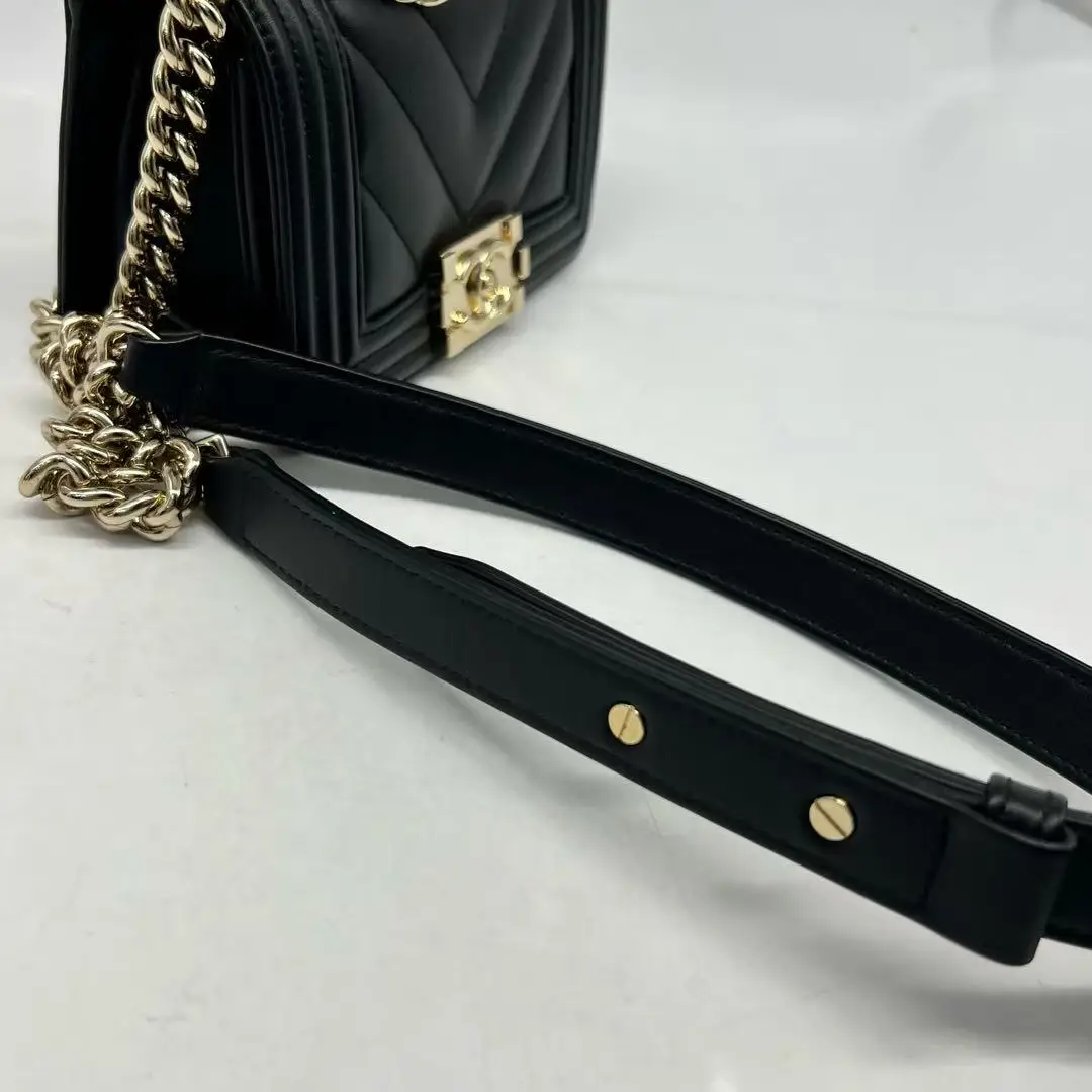 Chanel Black Caviar Leather Chevron Quilted Small Boy Bag Chanel Black Caviar Leather Chevron Quilted Small Boy Bag