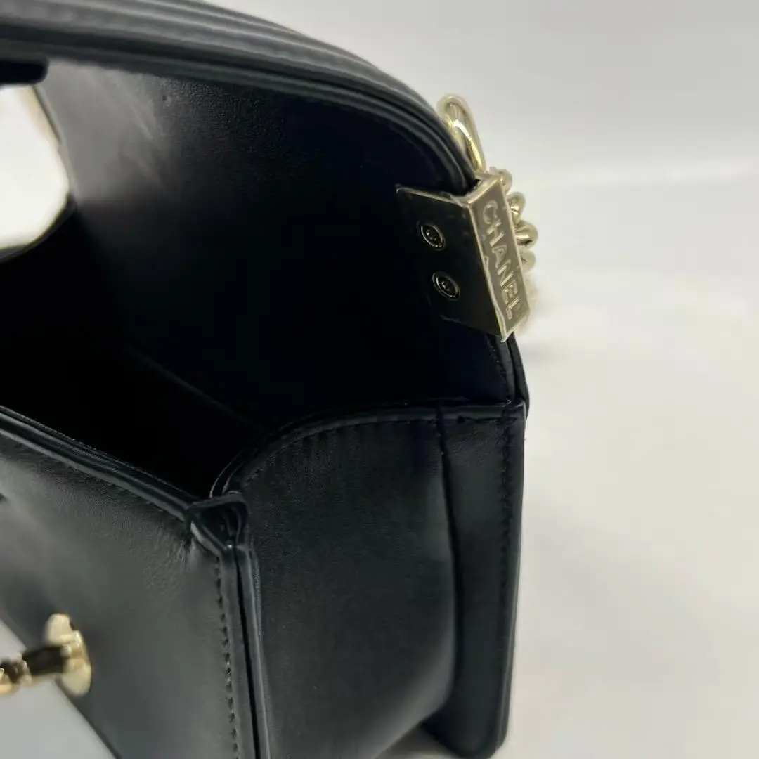 Chanel Black Caviar Leather Chevron Quilted Small Boy Bag Chanel Black Caviar Leather Chevron Quilted Small Boy Bag