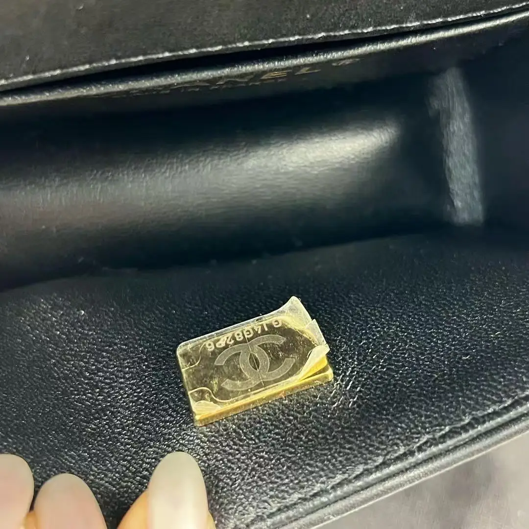 Chanel Black Caviar Leather Chevron Quilted Small Boy Bag Chanel Black Caviar Leather Chevron Quilted Small Boy Bag