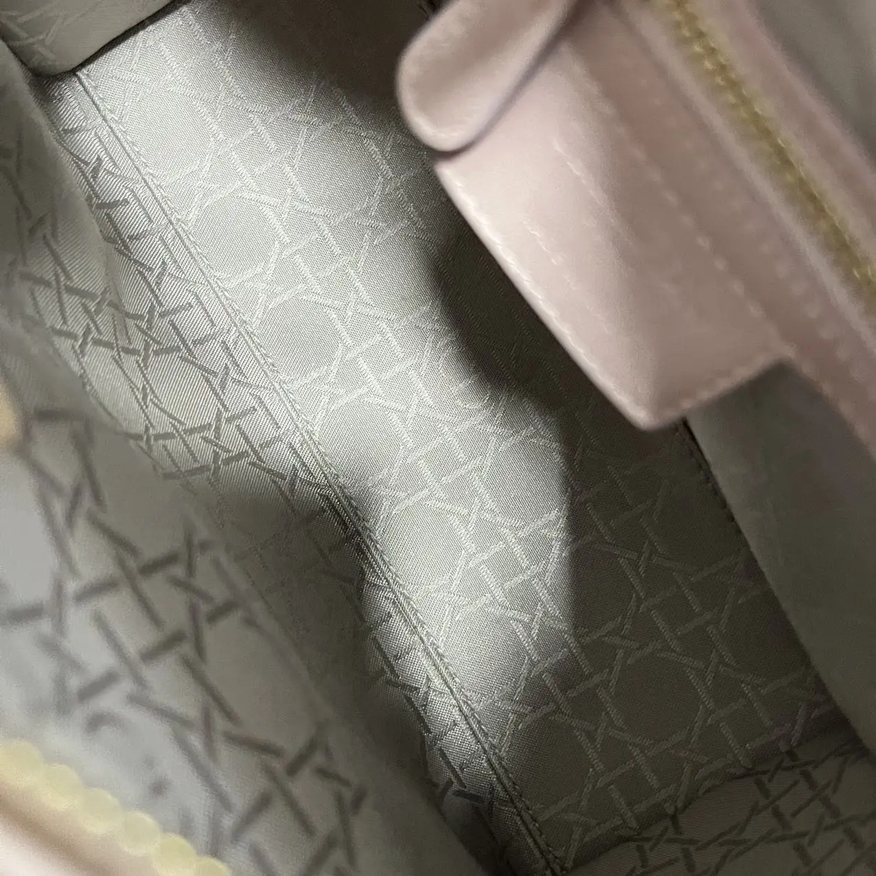 DIOR Pearl Pink Lambskin Medium Lady Dior Bag DIOR Pearl Pink Lambskin Medium Lady Dior Bag