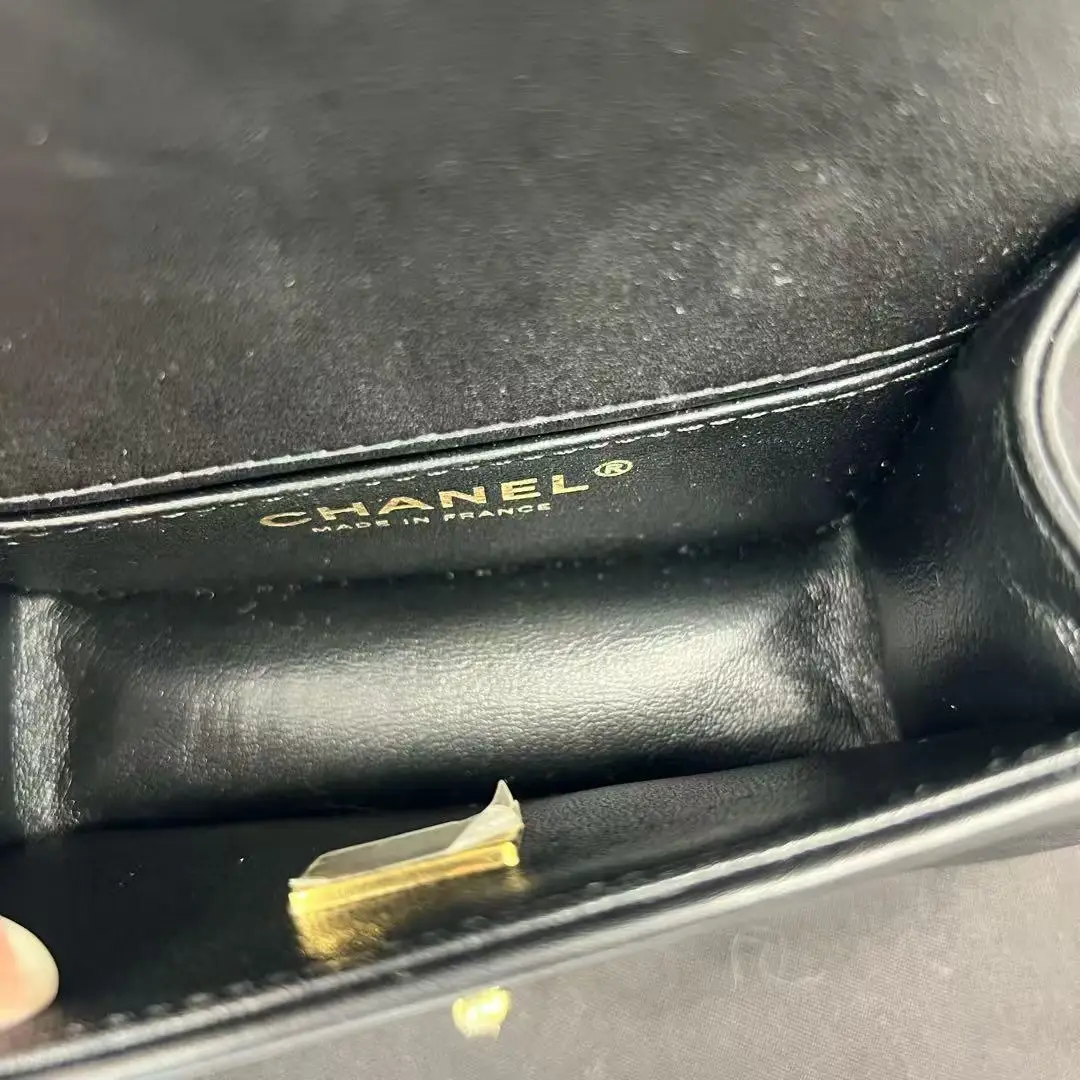 Chanel Black Caviar Leather Chevron Quilted Small Boy Bag Chanel Black Caviar Leather Chevron Quilted Small Boy Bag