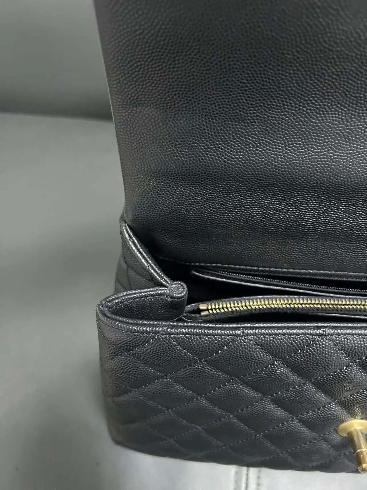 CHANEL Coco Handle Bag Caviar Large CHANEL Coco Handle Bag Caviar Large