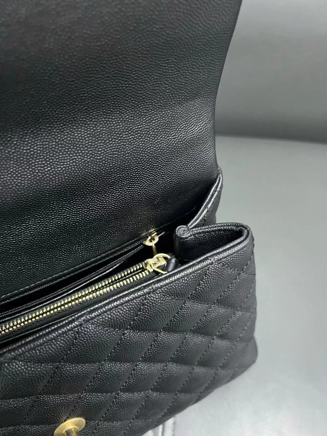 CHANEL Coco Handle Bag Caviar Large CHANEL Coco Handle Bag Caviar Large