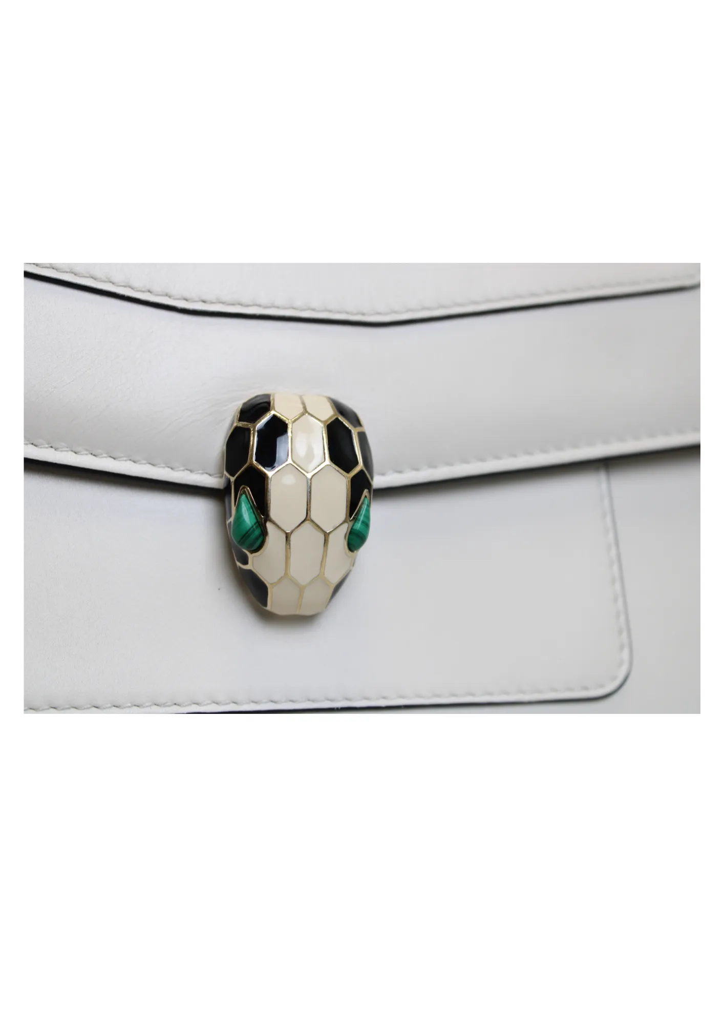 BVLGARI White Leather Medium Serpenti Forever Flap Shoulder Bag BVLGARI White Leather Medium Serpenti Forever Flap Shoulder Bag