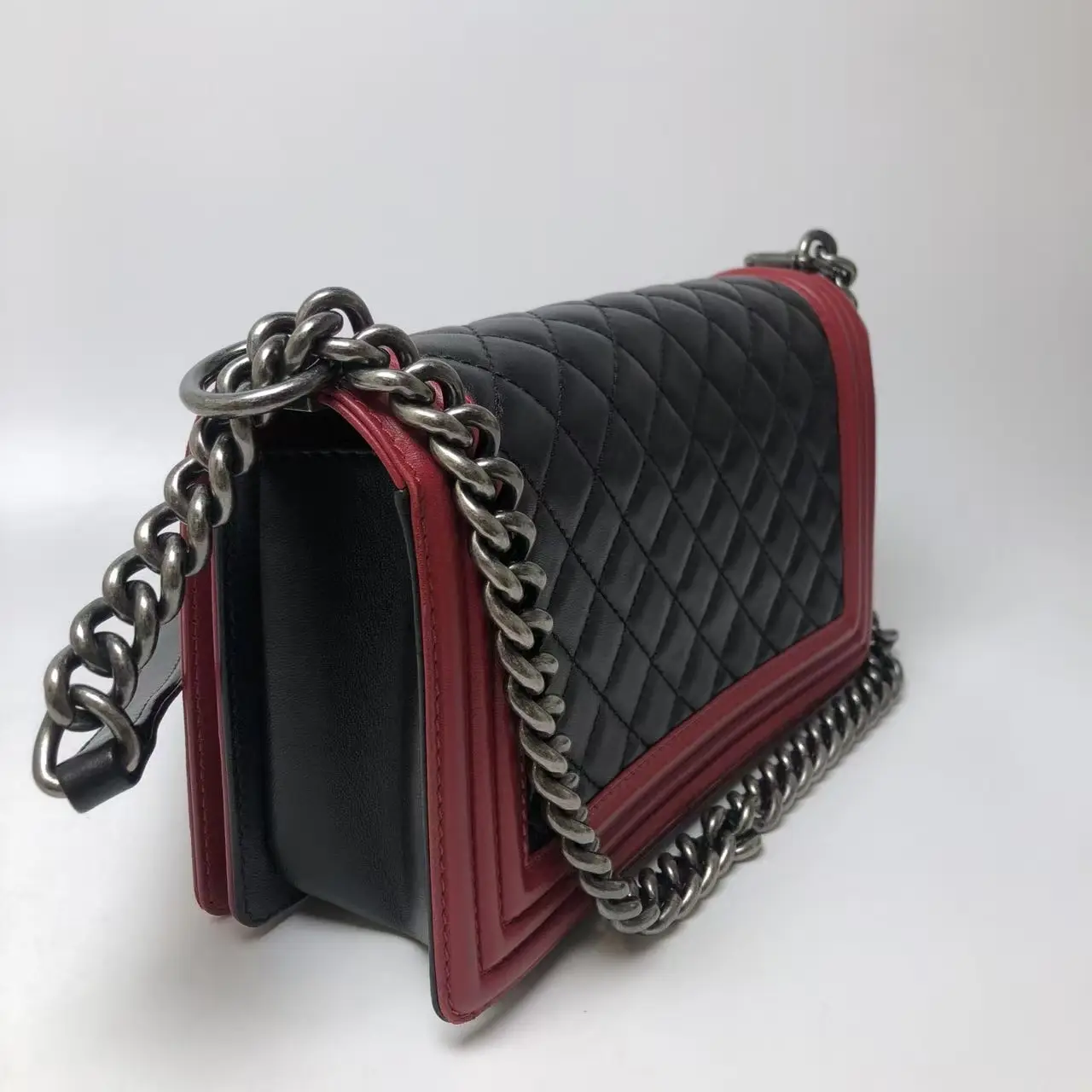 Chanel Black Red Bicolour Quilted Leather Medium Boy Bag Chanel Black Red Bicolour Quilted Leather Medium Boy Bag