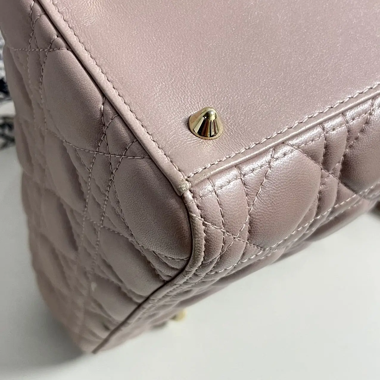 DIOR Pearl Pink Lambskin Medium Lady Dior Bag DIOR Pearl Pink Lambskin Medium Lady Dior Bag