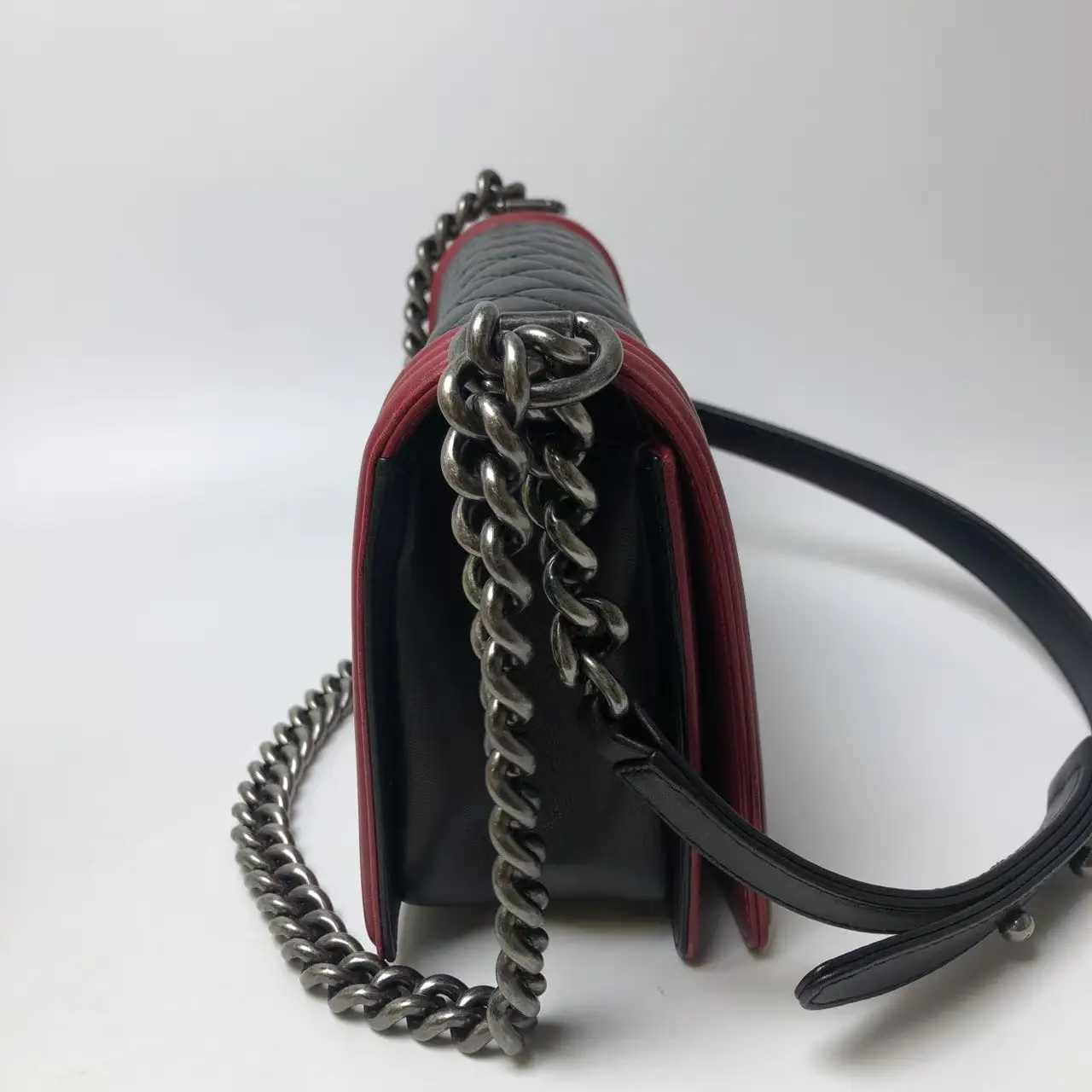 Chanel Black Red Bicolour Quilted Leather Medium Boy Bag Chanel Black Red Bicolour Quilted Leather Medium Boy Bag