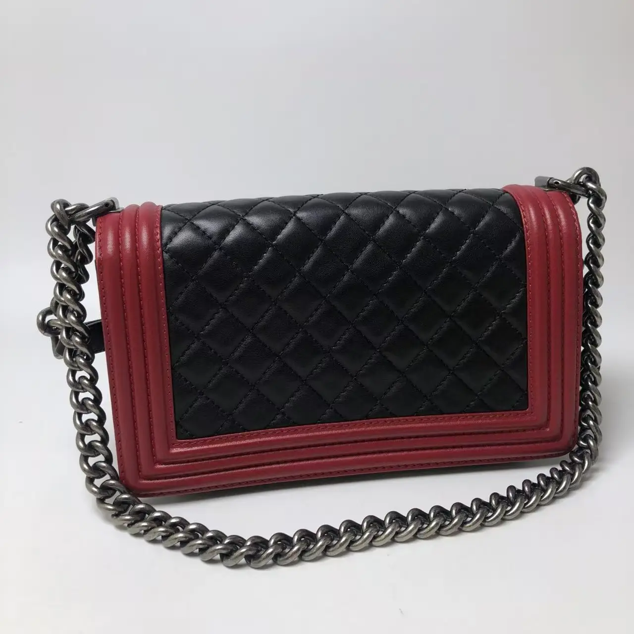 Chanel Black Red Bicolour Quilted Leather Medium Boy Bag Chanel Black Red Bicolour Quilted Leather Medium Boy Bag