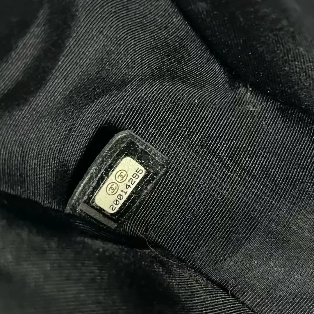 CHANEL Medium Boy Bag Black Caviar Leather Gold Hardware CHANEL Medium Boy Bag Black Caviar Leather Gold Hardware