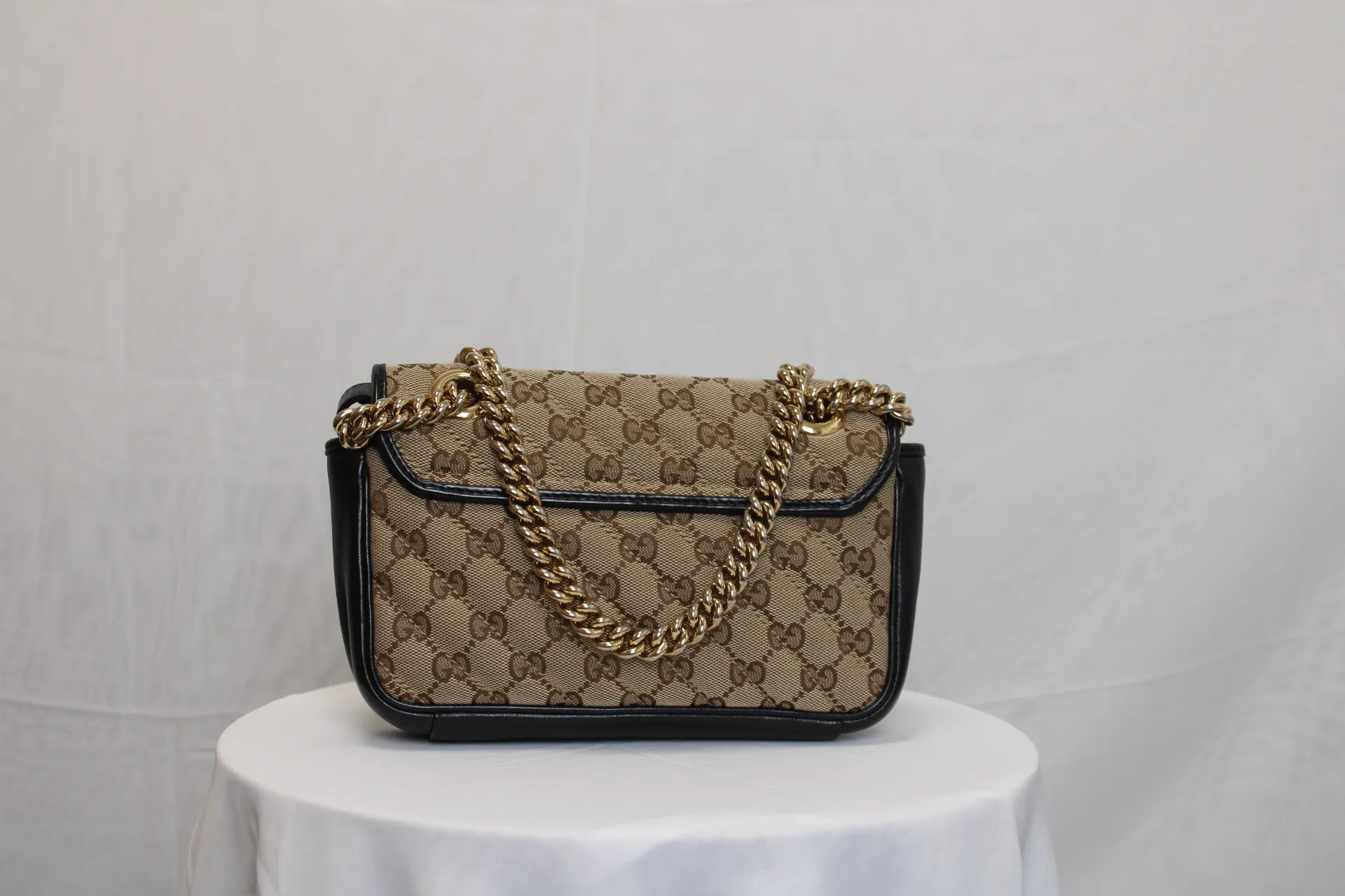 GUCCI GG Marmont Small Canvas Shoulder Bag GUCCI GG Marmont Small Canvas Shoulder Bag