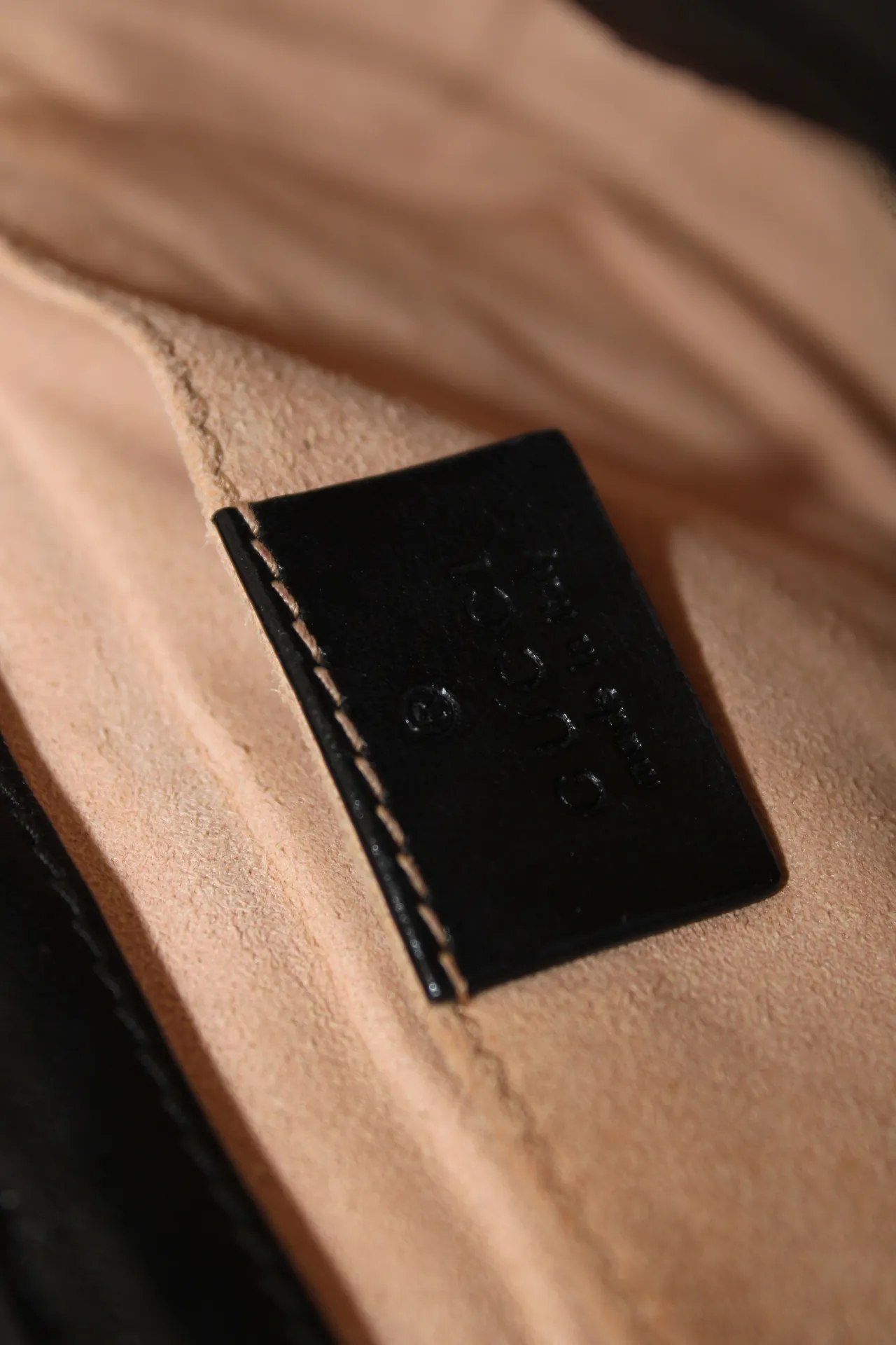 GUCCI GG Marmont Small Canvas Shoulder Bag GUCCI GG Marmont Small Canvas Shoulder Bag