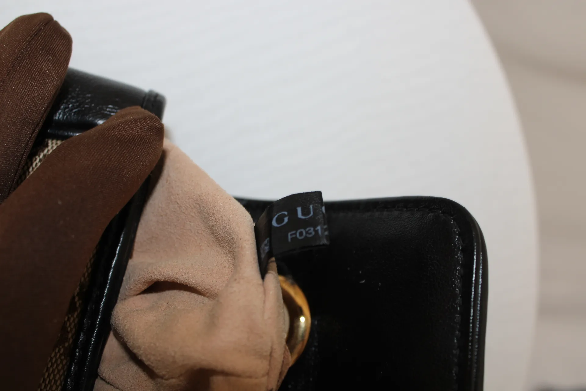 GUCCI GG Marmont Small Canvas Shoulder Bag GUCCI GG Marmont Small Canvas Shoulder Bag