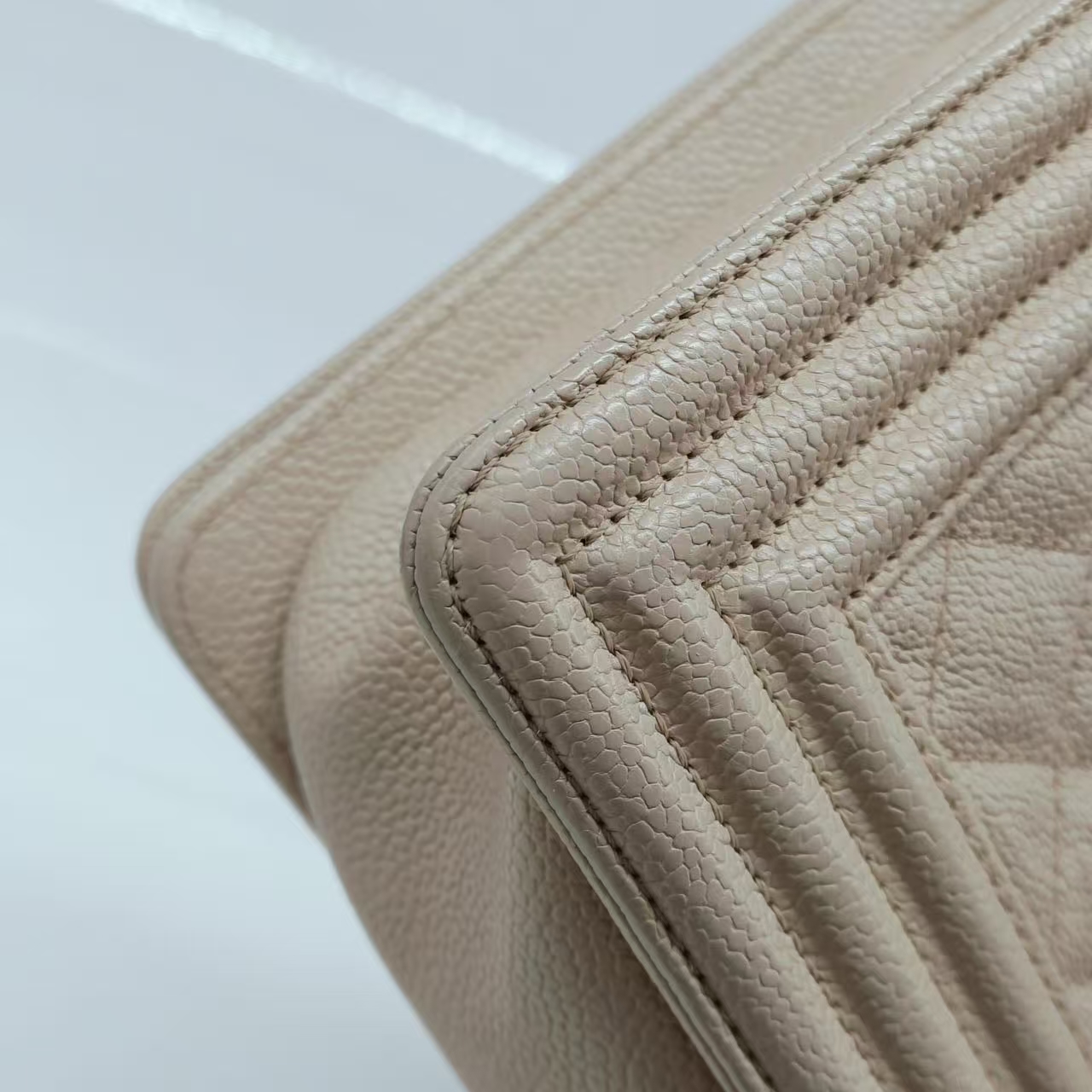 CHANEL Beige/Cream Caviar Leather Medium Boy Flap Bag CHANEL Beige/Cream Caviar Leather Medium Boy Flap Bag