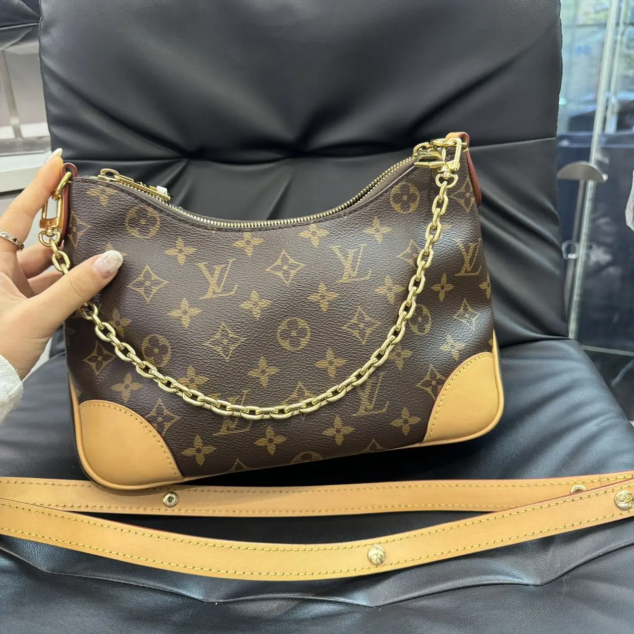 LOUIS VUITTON Boulogne Small Handbag LOUIS VUITTON Boulogne Small Handbag