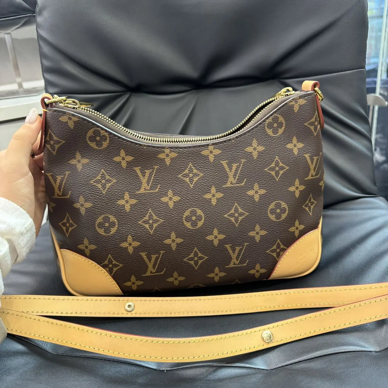 LOUIS VUITTON Boulogne Small Handbag LOUIS VUITTON Boulogne Small Handbag