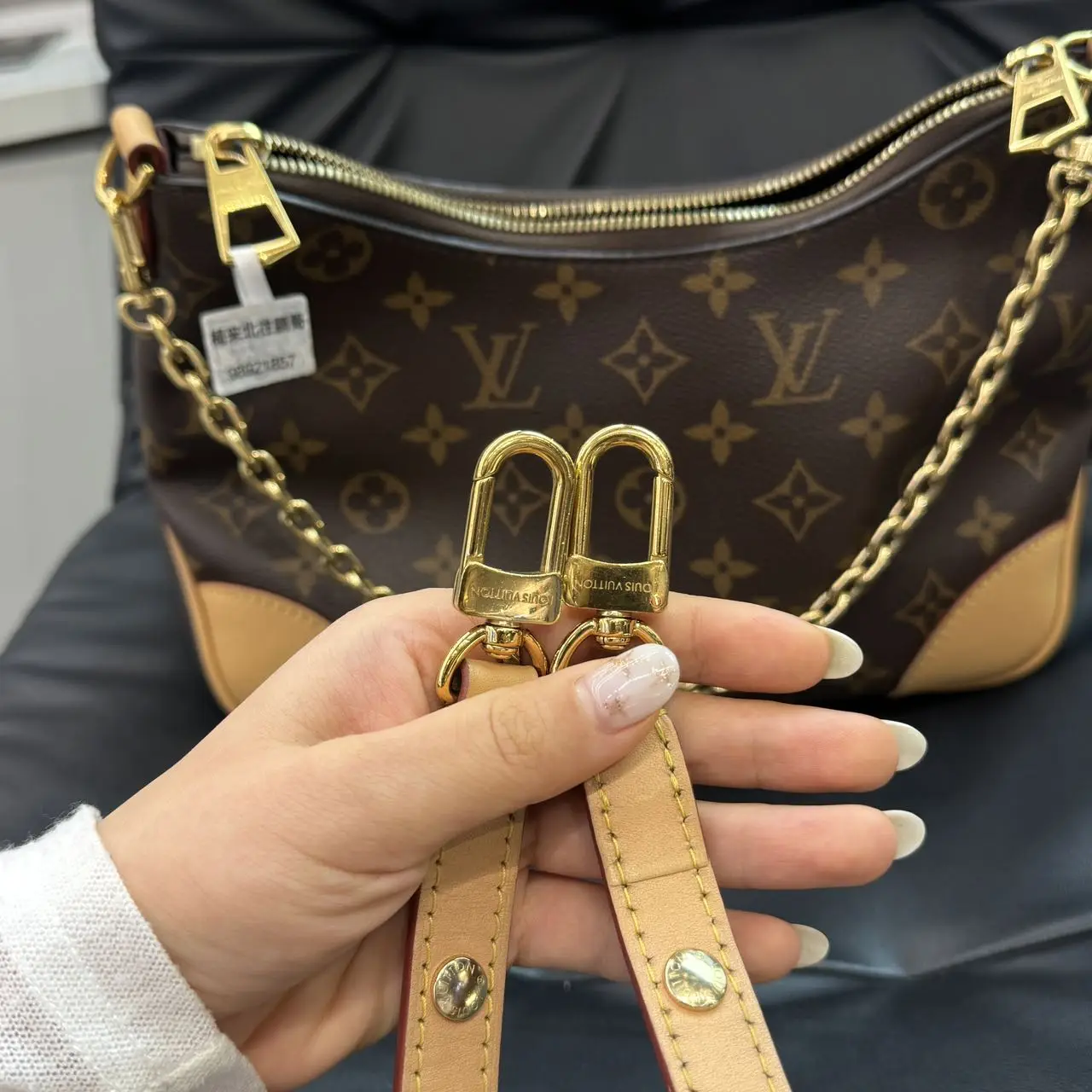 LOUIS VUITTON Boulogne Small Handbag LOUIS VUITTON Boulogne Small Handbag