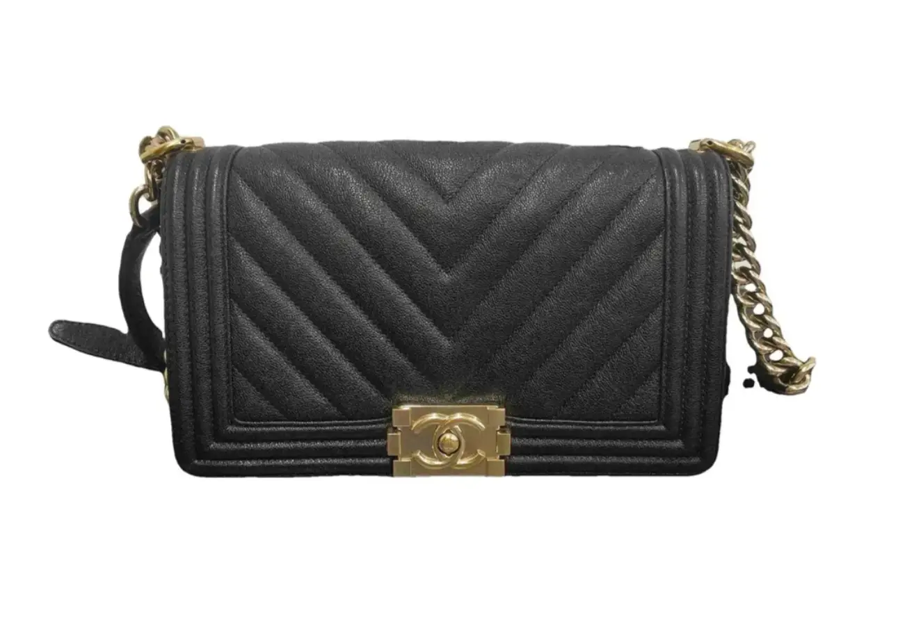 CHANEL Medium Boy Bag Black Caviar Leather CHANEL Medium Boy Bag Black Caviar Leather