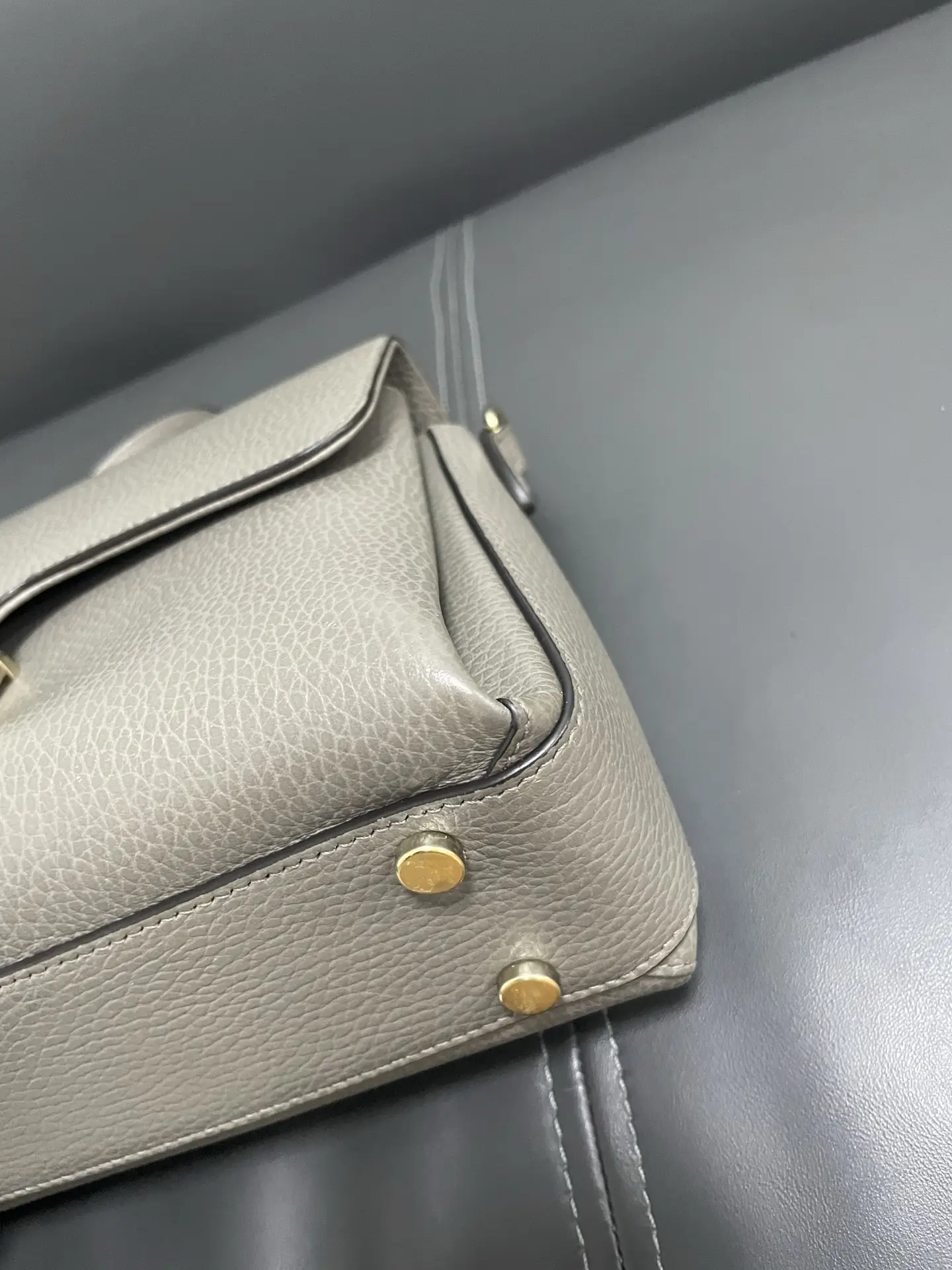 GUCCI Interlock G Tote Top Handle Gray Bag GUCCI Interlock G Tote Top Handle Gray Bag