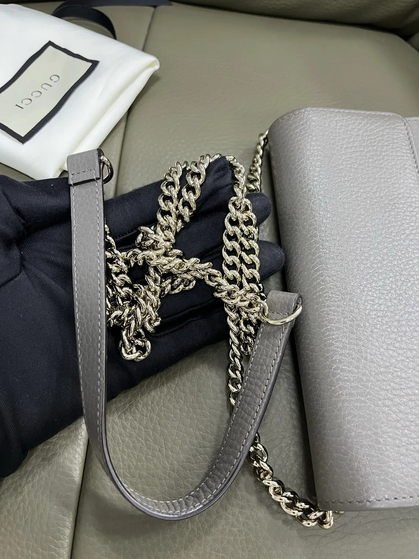 Gucci Interlocking Wallet On Chain in Gray Gucci Interlocking Wallet On Chain in Gray