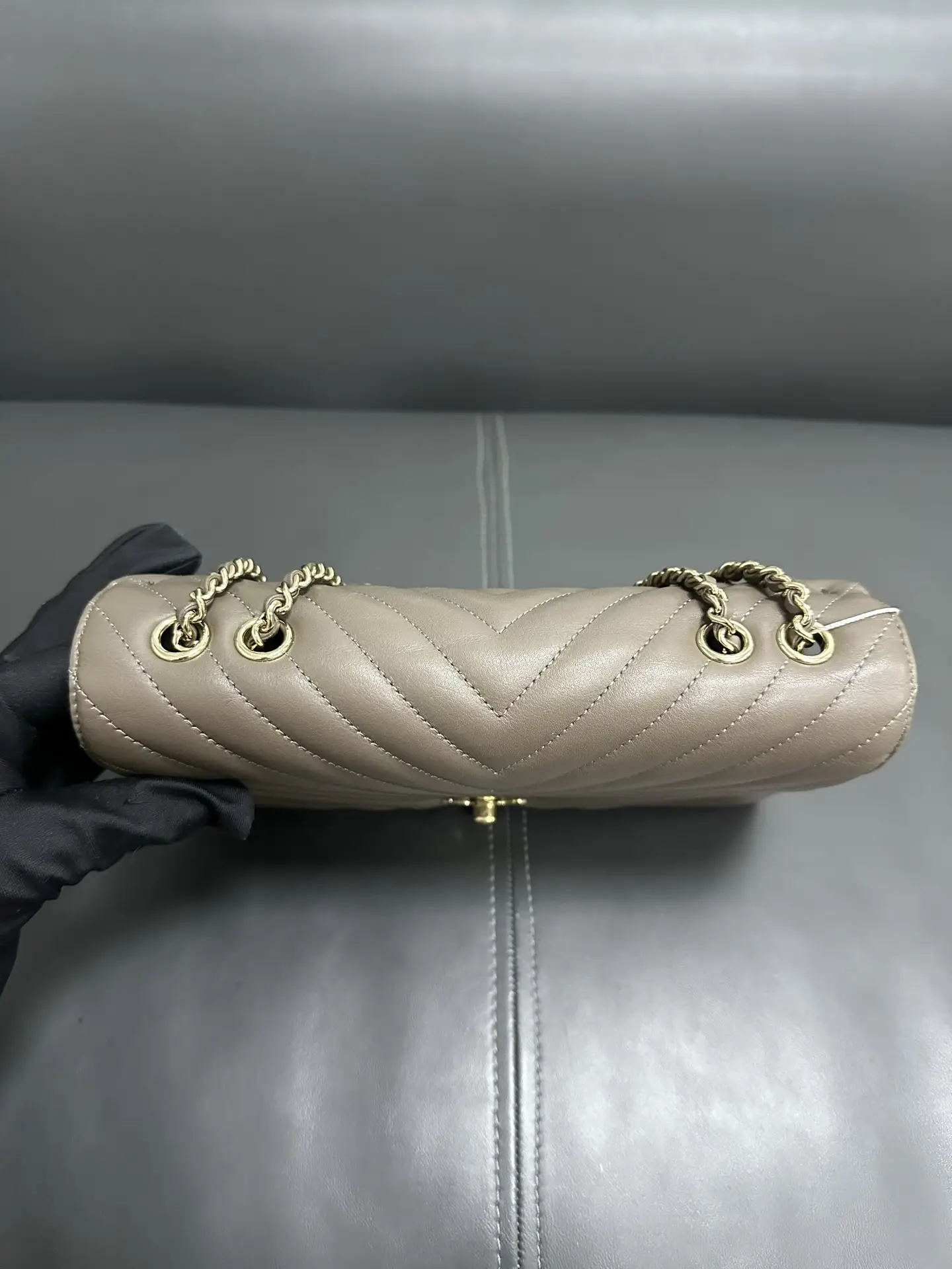 CHANEL Brown Chevron Leather Large Statement Flap Bag CHANEL Brown Chevron Leather Large Statement Flap Bag