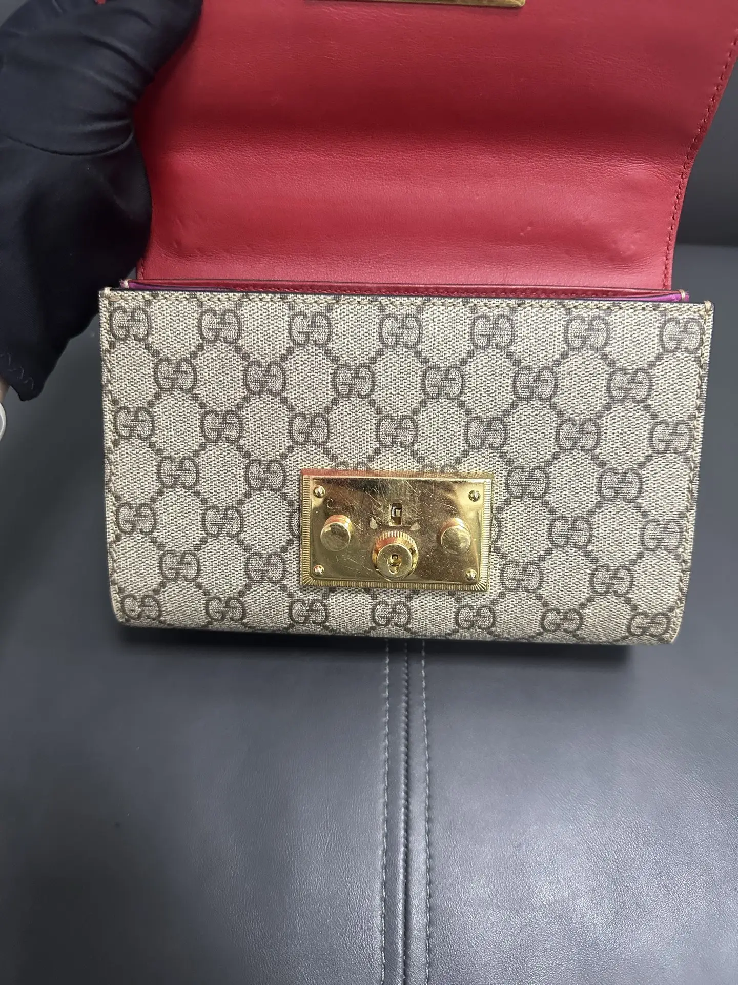 GUCCI Padlock GG Supreme Small Bag GUCCI Padlock GG Supreme Small Bag