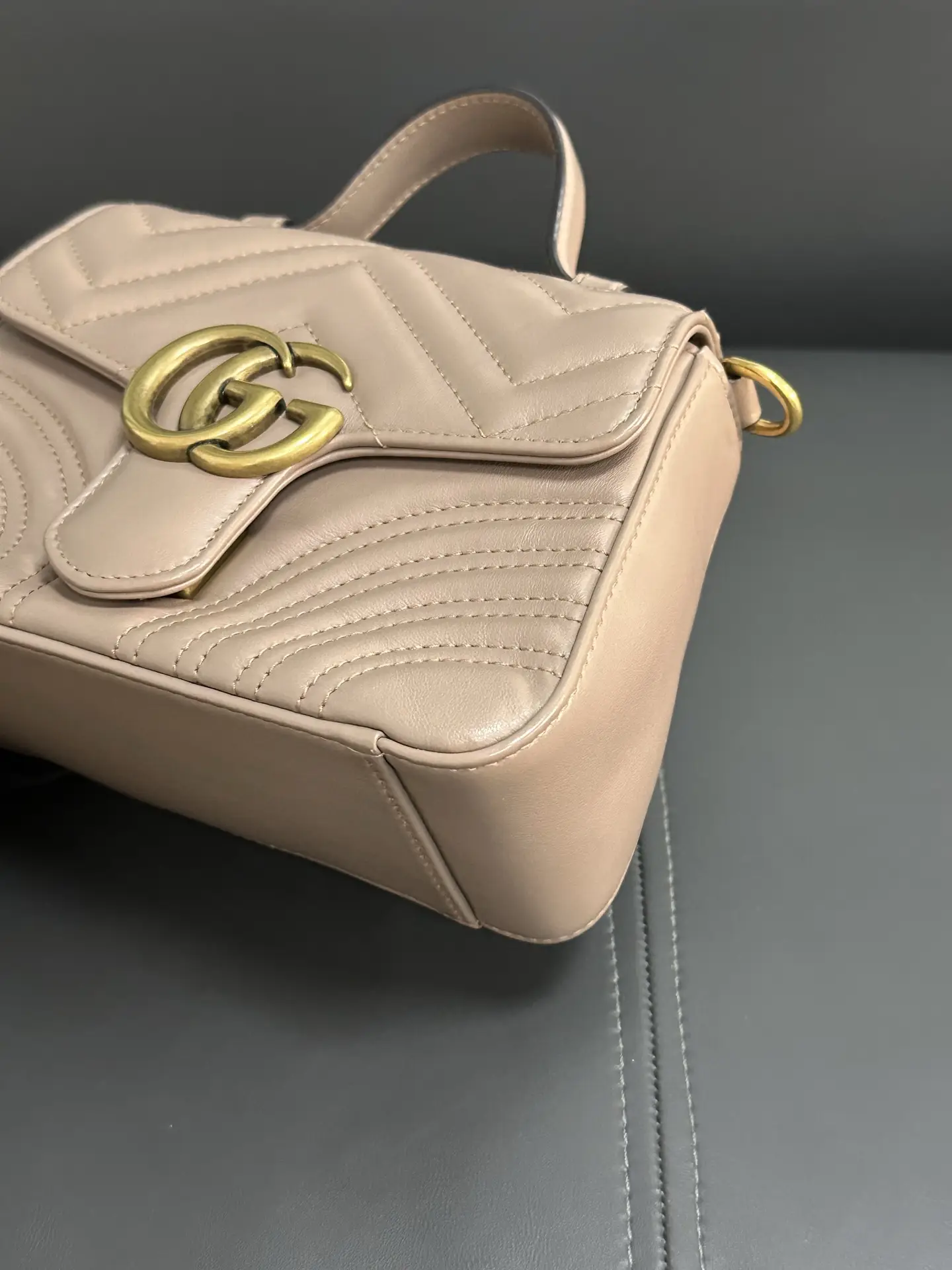 GUCCI GG Marmont Small Top Handle Bag GUCCI GG Marmont Small Top Handle Bag