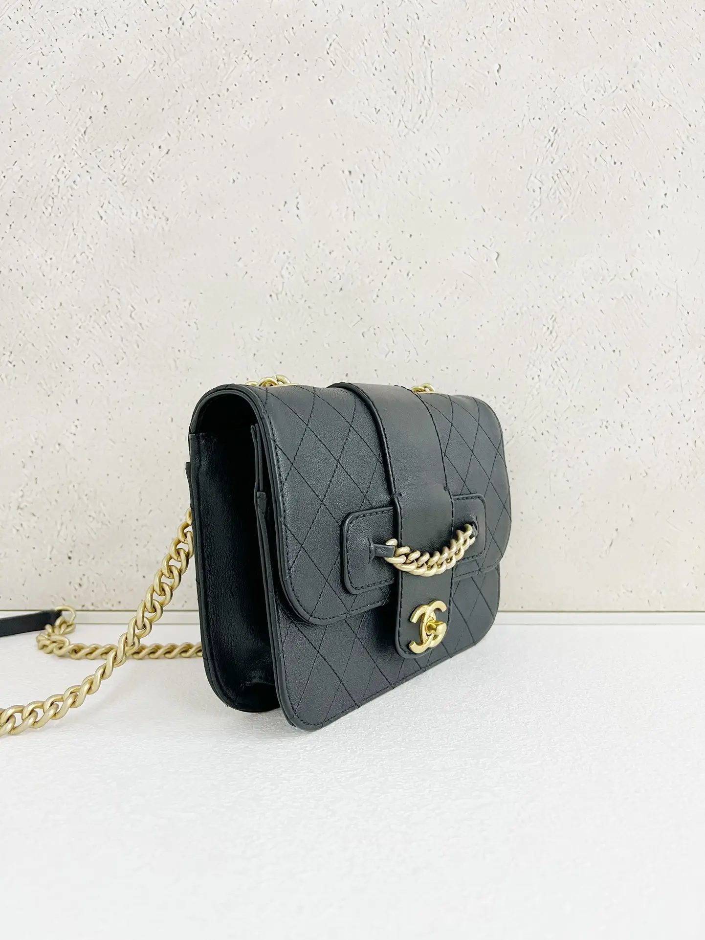 Chanel Coco Mark Chain Shoulder Bag Black Chanel Coco Mark Chain Shoulder Bag Black