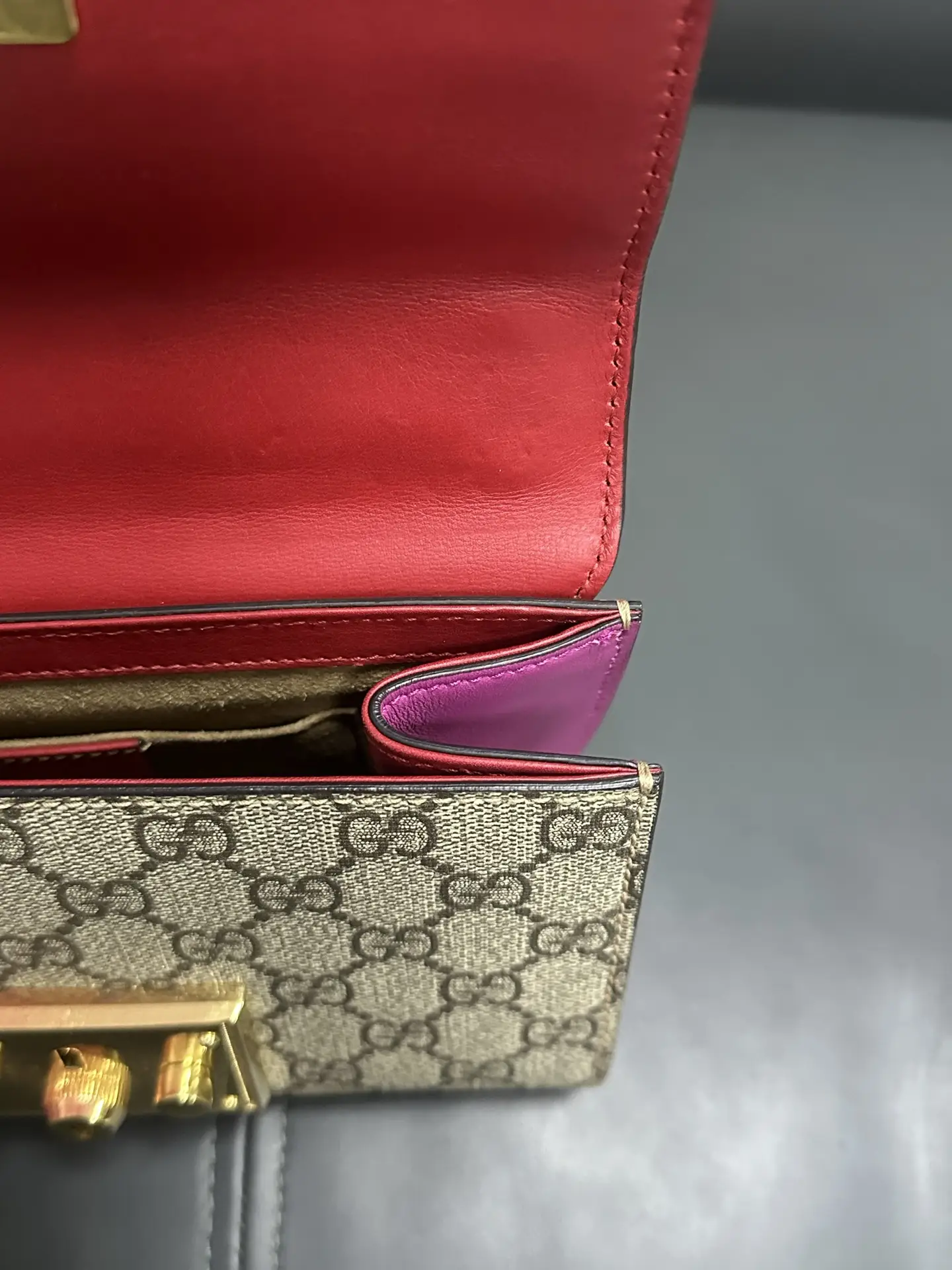 GUCCI Padlock GG Supreme Small Bag GUCCI Padlock GG Supreme Small Bag