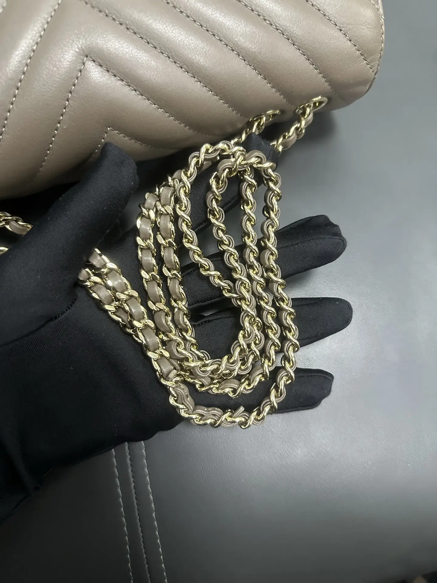 CHANEL Brown Chevron Leather Large Statement Flap Bag CHANEL Brown Chevron Leather Large Statement Flap Bag