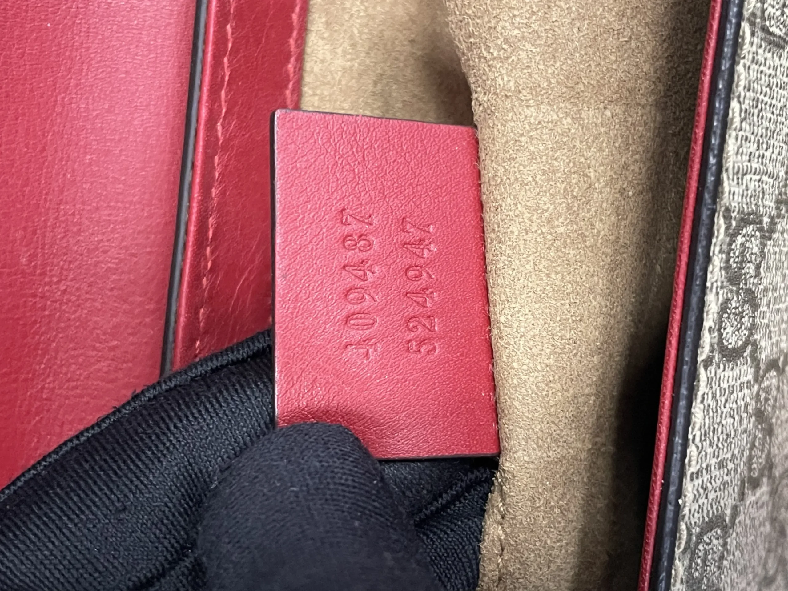 GUCCI Padlock GG Supreme Small Bag GUCCI Padlock GG Supreme Small Bag