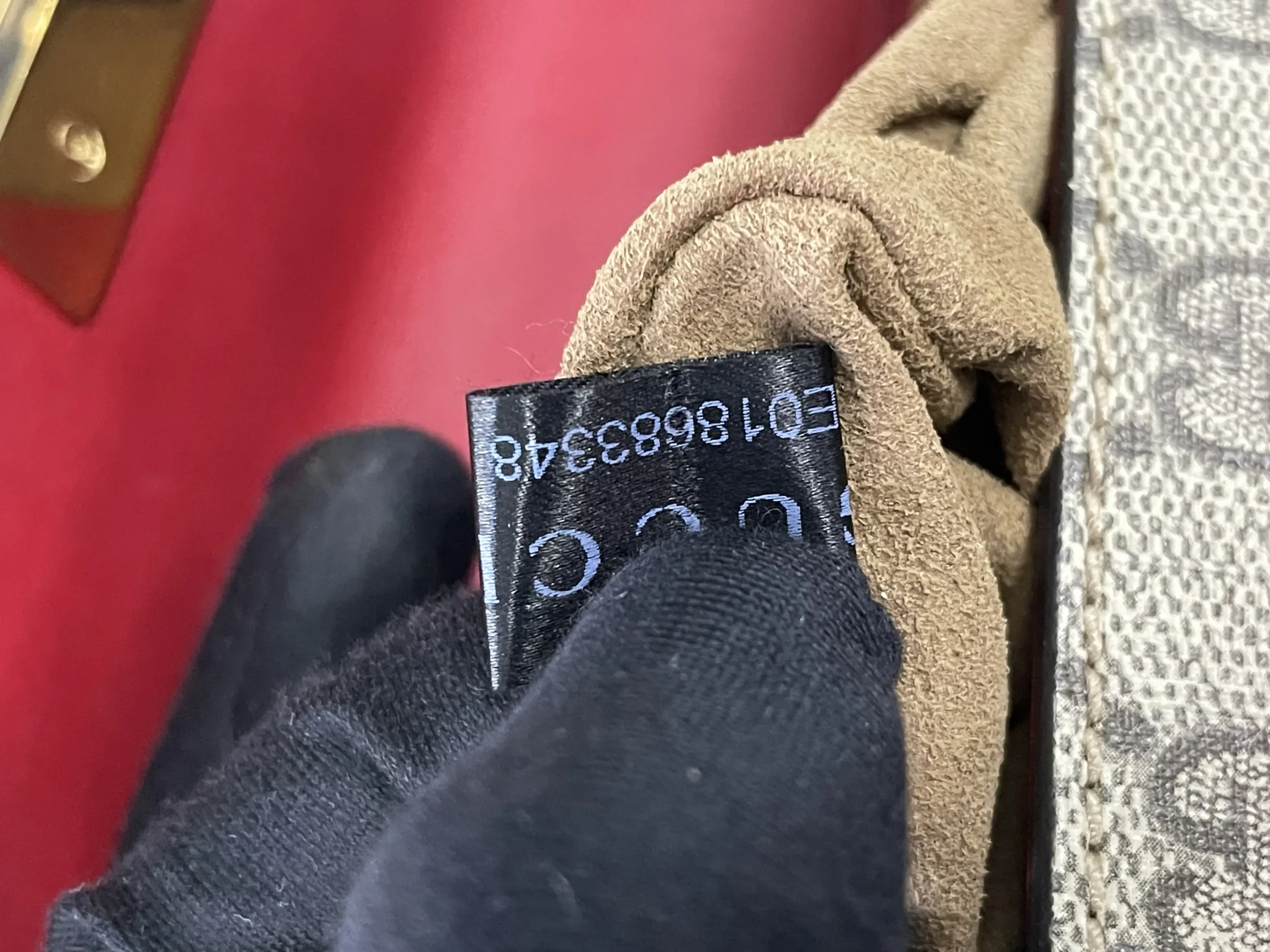 GUCCI Padlock GG Supreme Small Bag GUCCI Padlock GG Supreme Small Bag