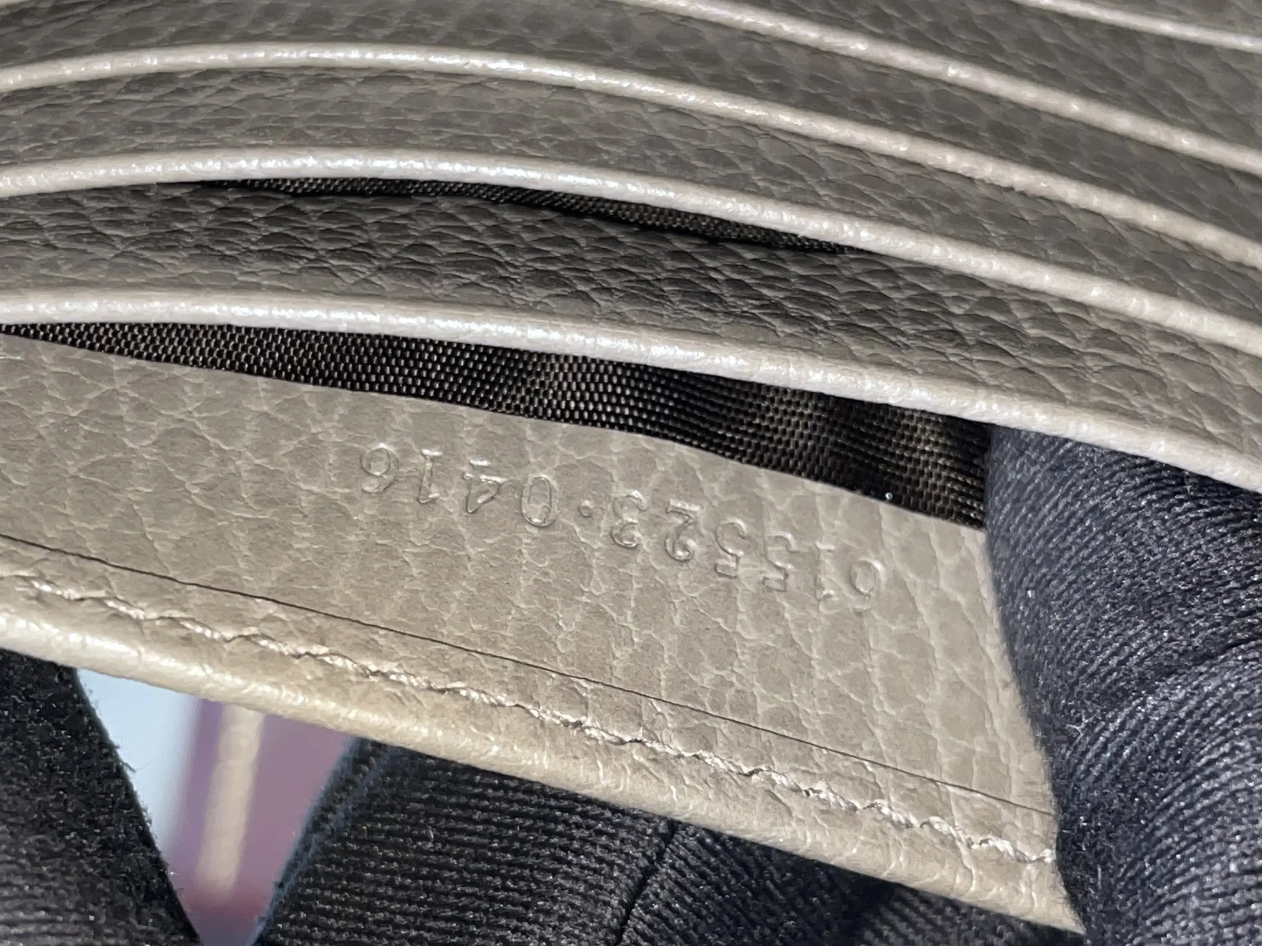 Gucci Interlocking Wallet On Chain in Gray Gucci Interlocking Wallet On Chain in Gray