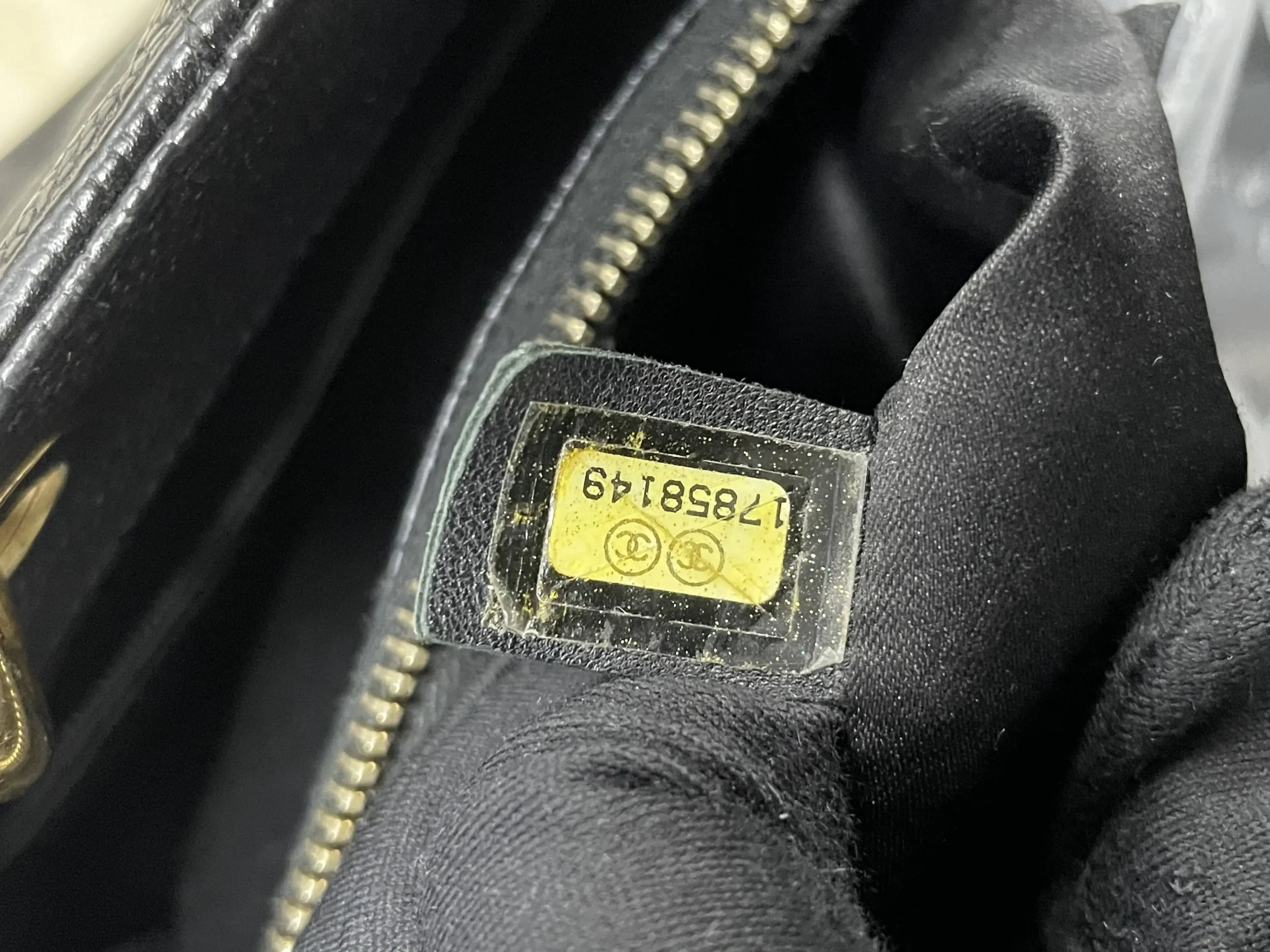 CHANEL Grand Shopping Tote in Black Caviar Leather CHANEL Grand Shopping Tote in Black Caviar Leather