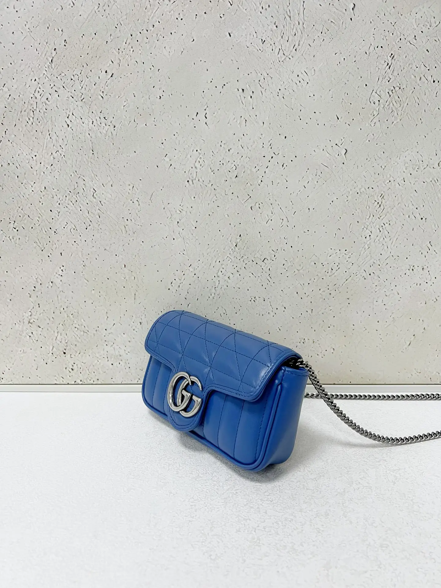 GUCCI GG Marmont Mini Bag GUCCI GG Marmont Mini Bag