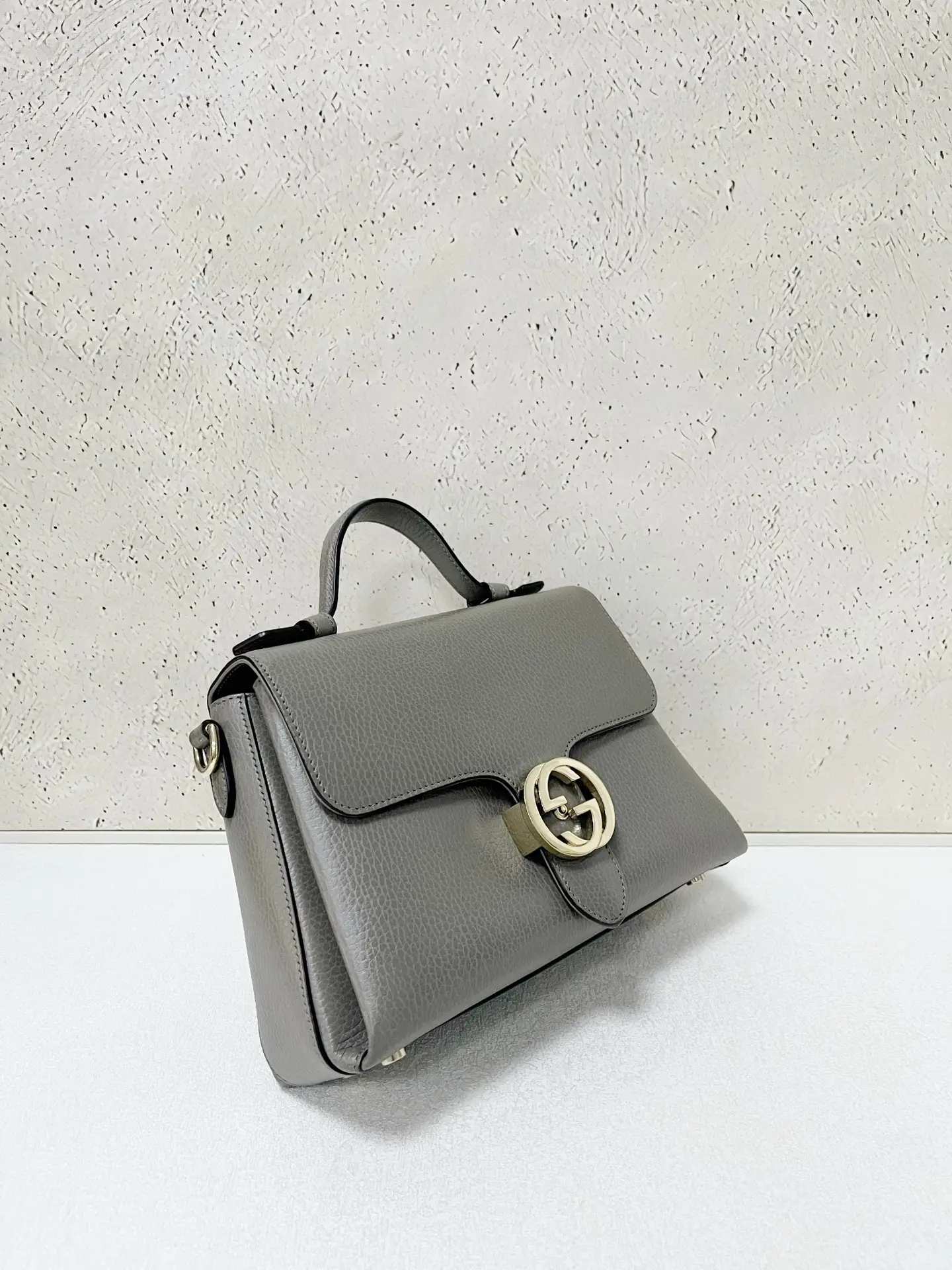 GUCCI Interlock G Tote Top Handle Gray Bag GUCCI Interlock G Tote Top Handle Gray Bag