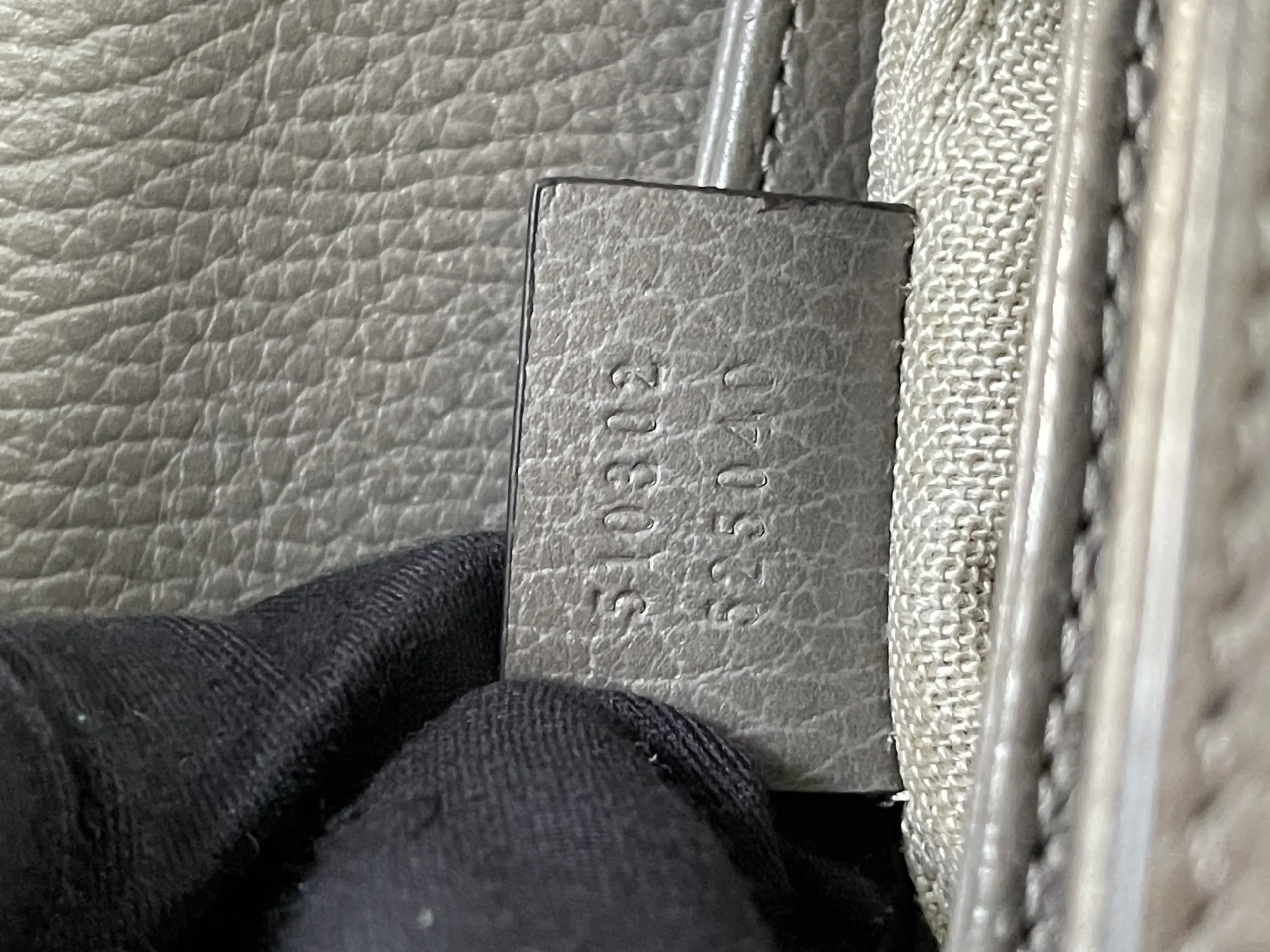 GUCCI Interlock G Tote Top Handle Gray Bag GUCCI Interlock G Tote Top Handle Gray Bag