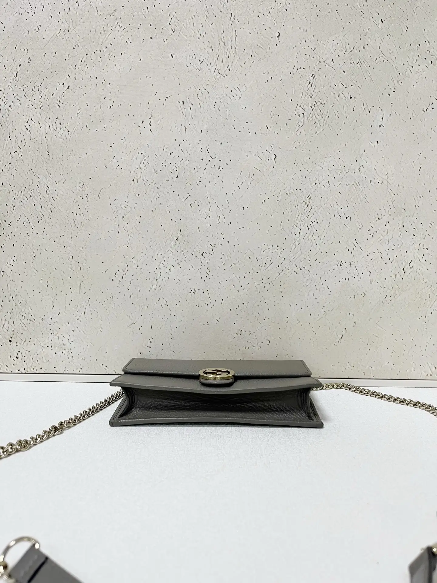 Gucci Interlocking Wallet On Chain in Gray Gucci Interlocking Wallet On Chain in Gray