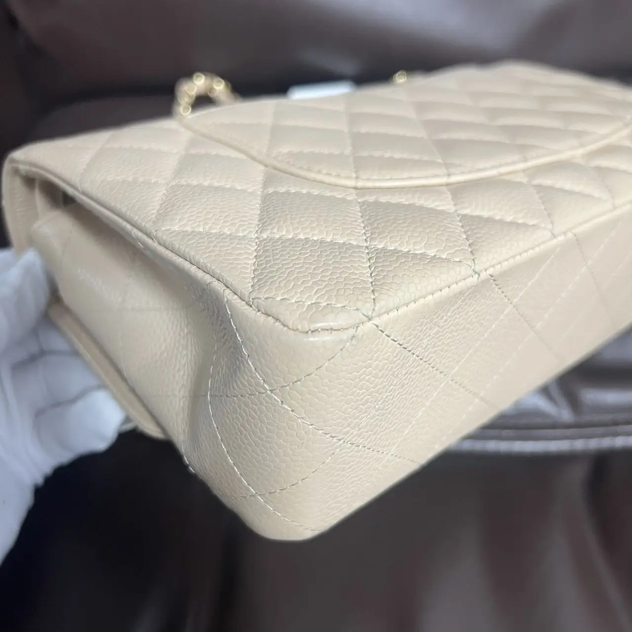CHANEL Classic Flap Bag Beige Medium Caviar Leather CHANEL Classic Flap Bag Beige Medium Caviar Leather