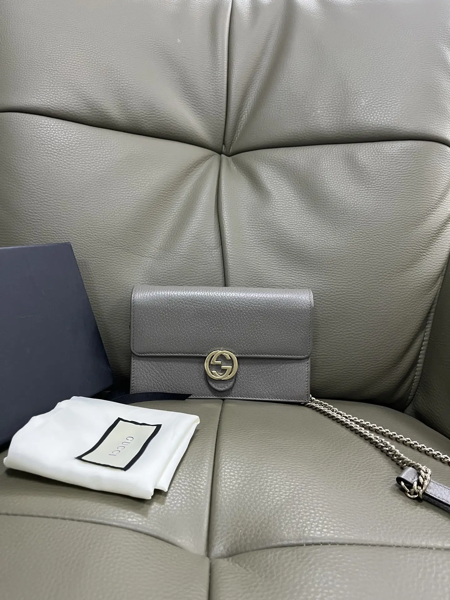 Gucci Interlocking Wallet On Chain in Gray Gucci Interlocking Wallet On Chain in Gray