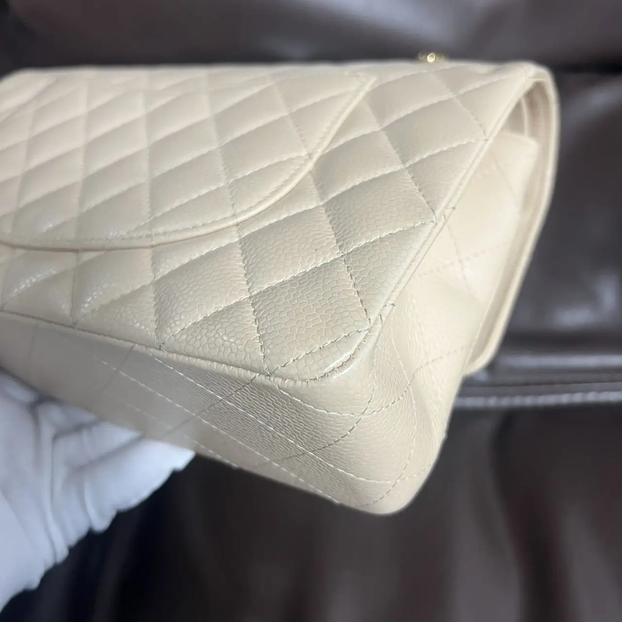 CHANEL Classic Flap Bag Beige Medium Caviar Leather CHANEL Classic Flap Bag Beige Medium Caviar Leather
