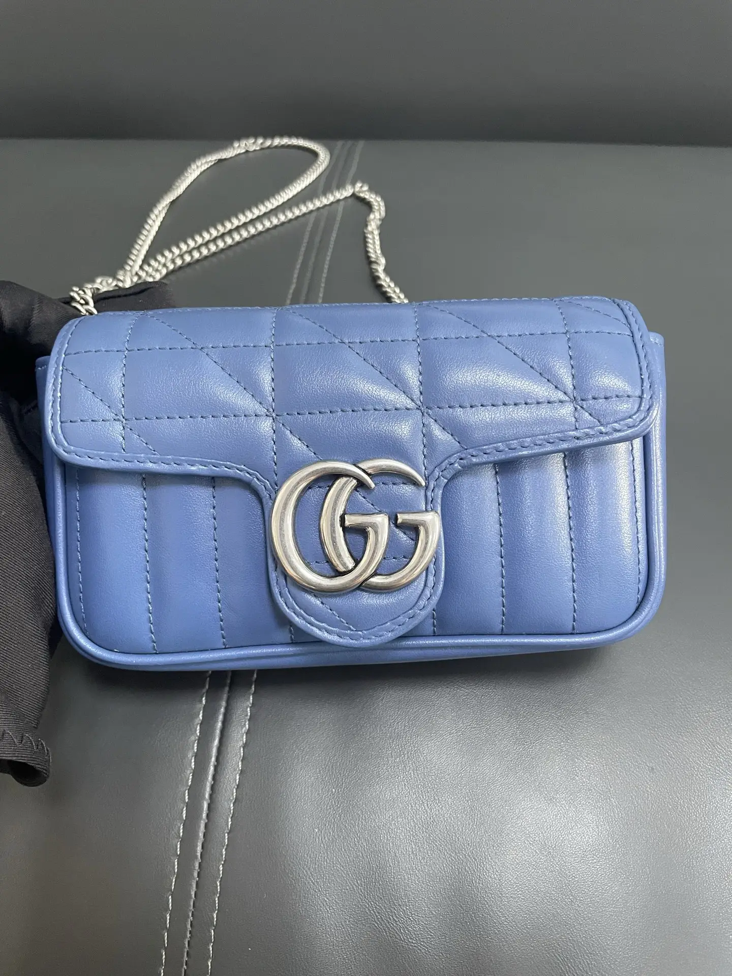 GUCCI GG Marmont Mini Bag GUCCI GG Marmont Mini Bag