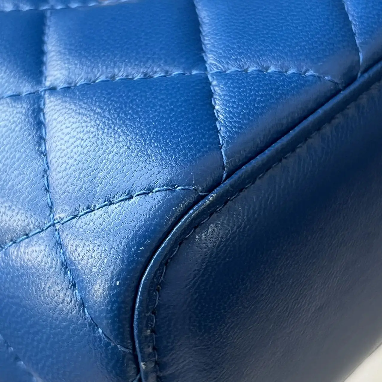 CHANEL Mini Vanity on Pearl Chain Blue Lambskin CHANEL Mini Vanity on Pearl Chain Blue Lambskin