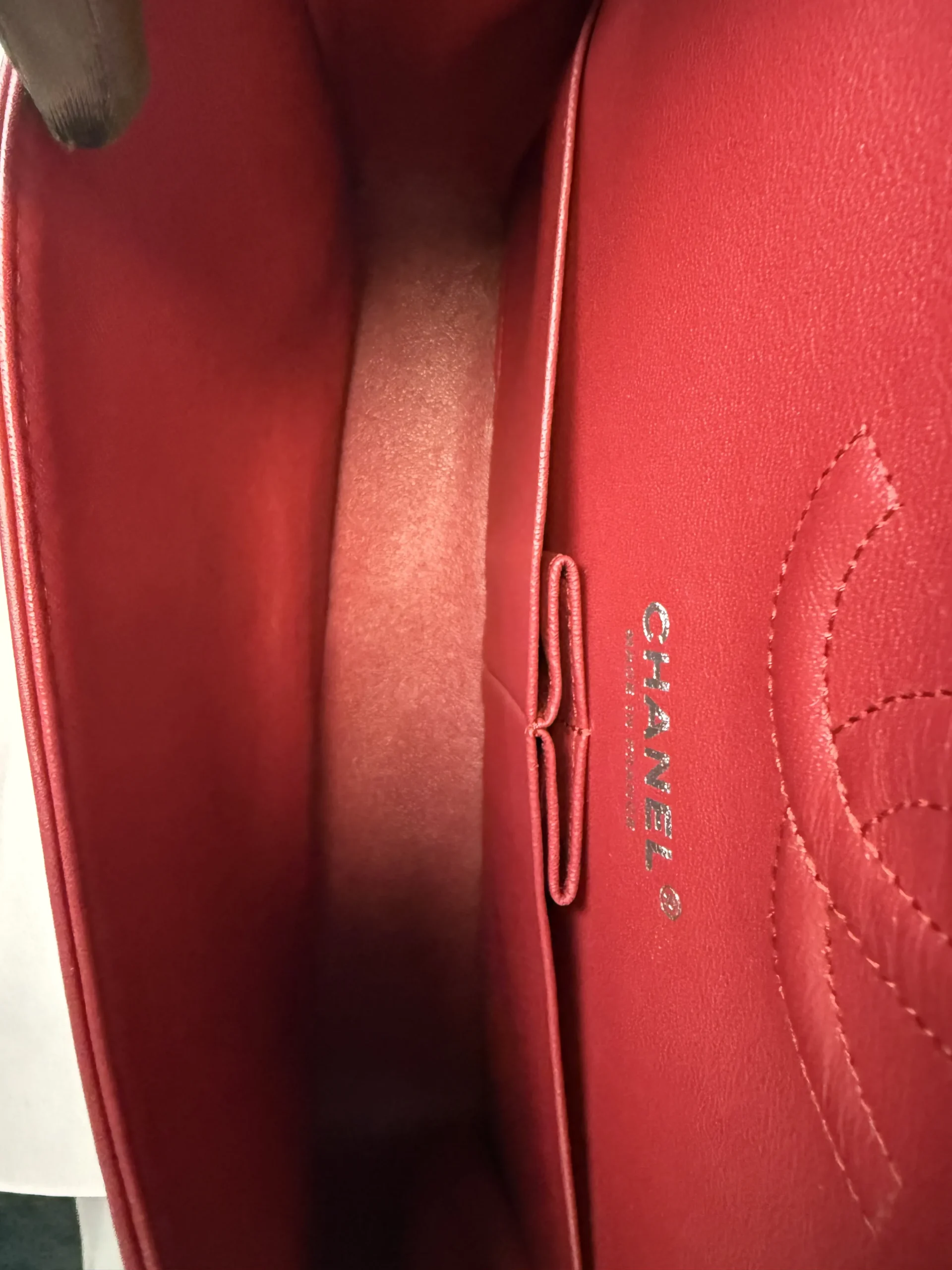 CHANEL Classic Flap Handbag Red Patent Leather New CHANEL Classic Flap Handbag Red Patent Leather New