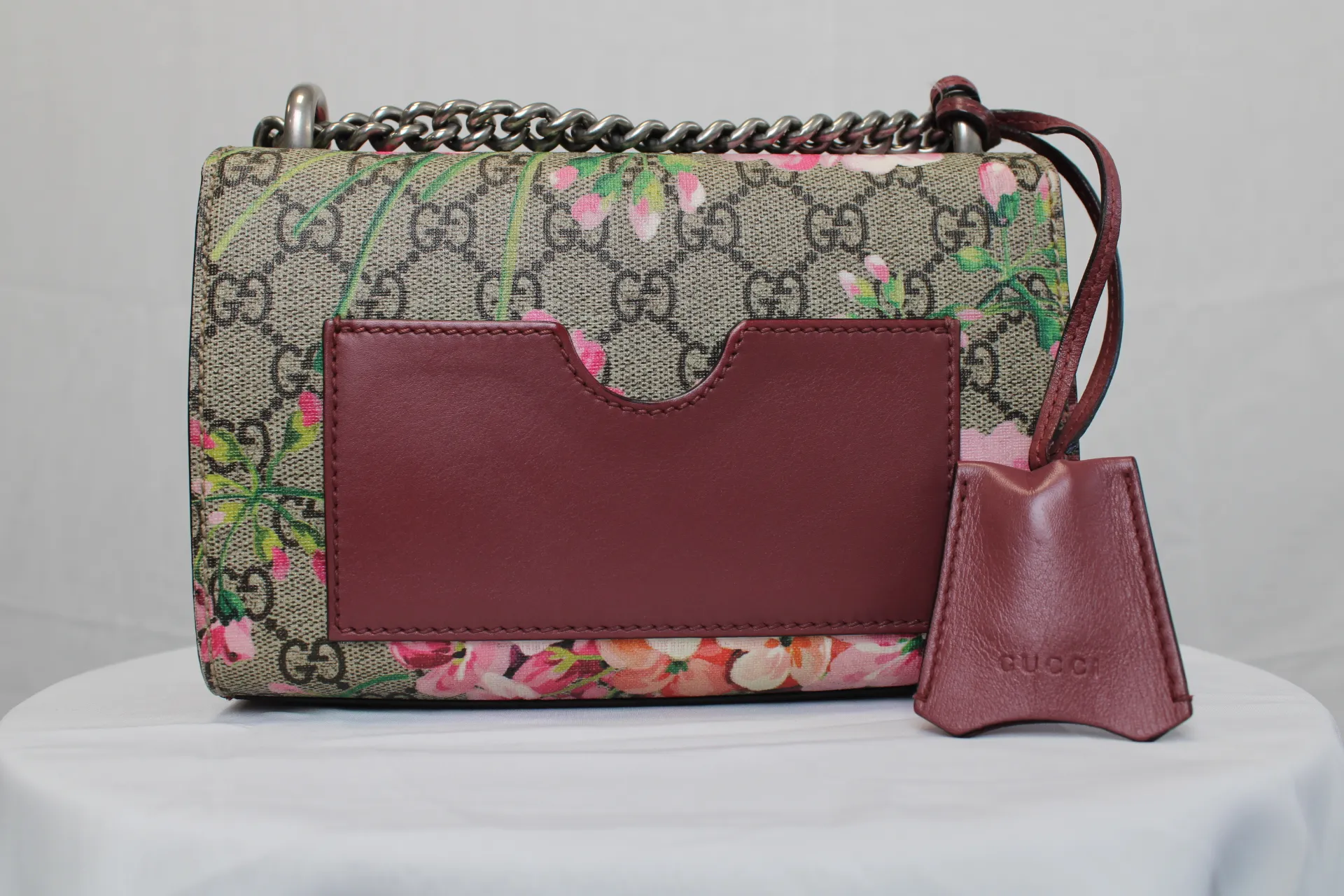 Gucci GG Blooms Padlock Shoulder Bag Gucci GG Blooms Padlock Shoulder Bag