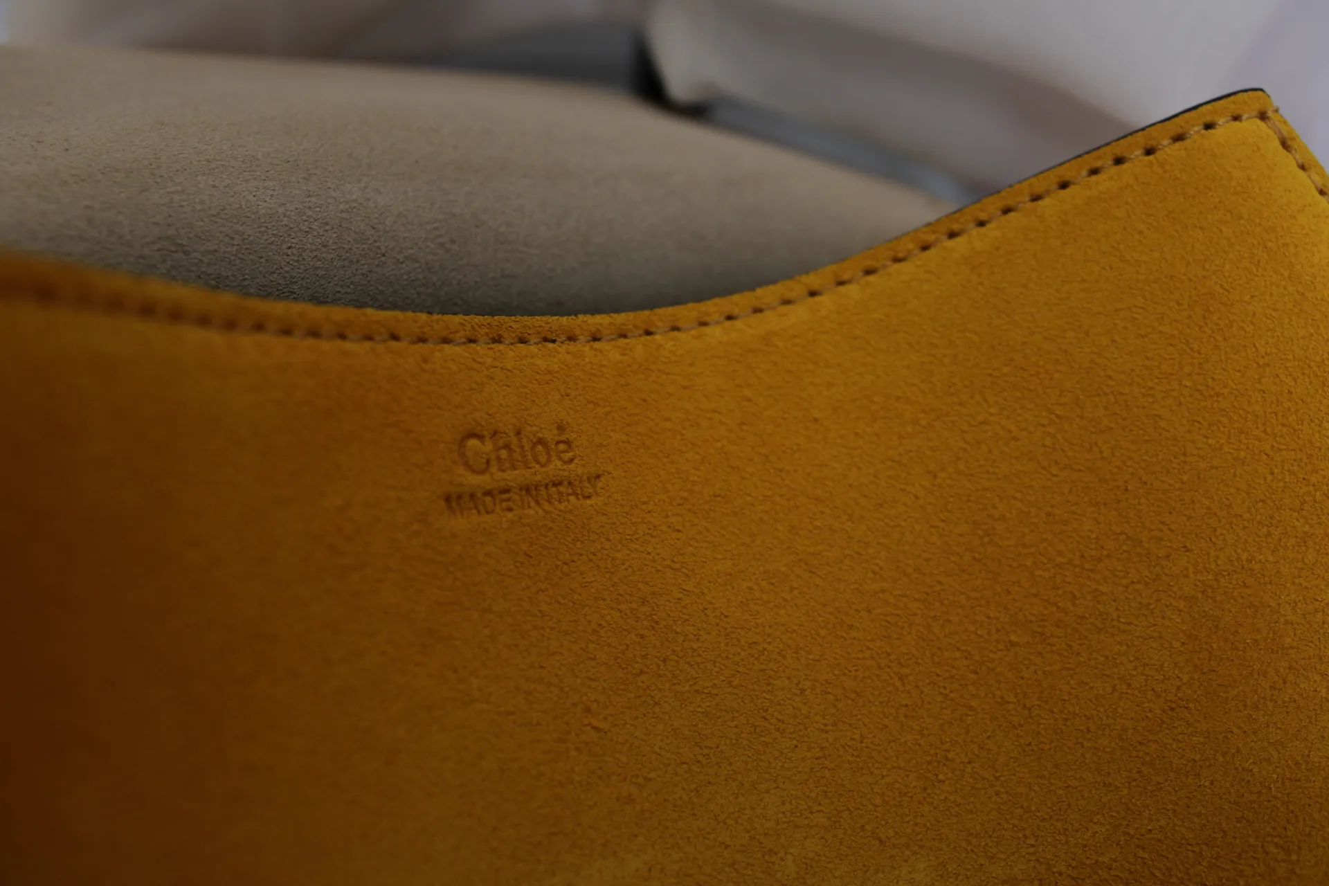 CHLOE Yellow/Beige Suede/Lambskin Leather Small Drew Bag CHLOE Yellow/Beige Suede/Lambskin Leather Small Drew Bag